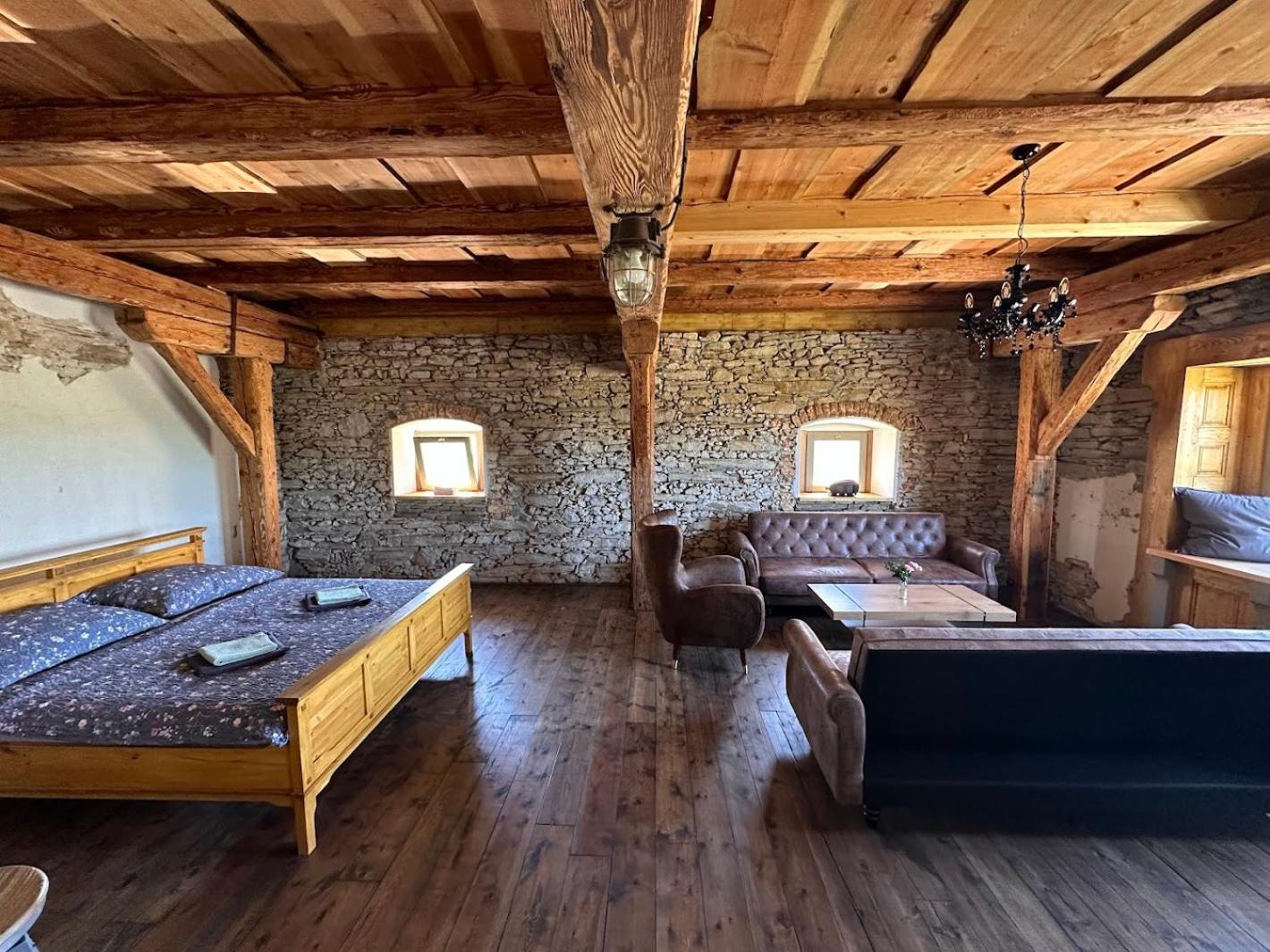 Farma Bláto - Apartmány Sýpka a glamping