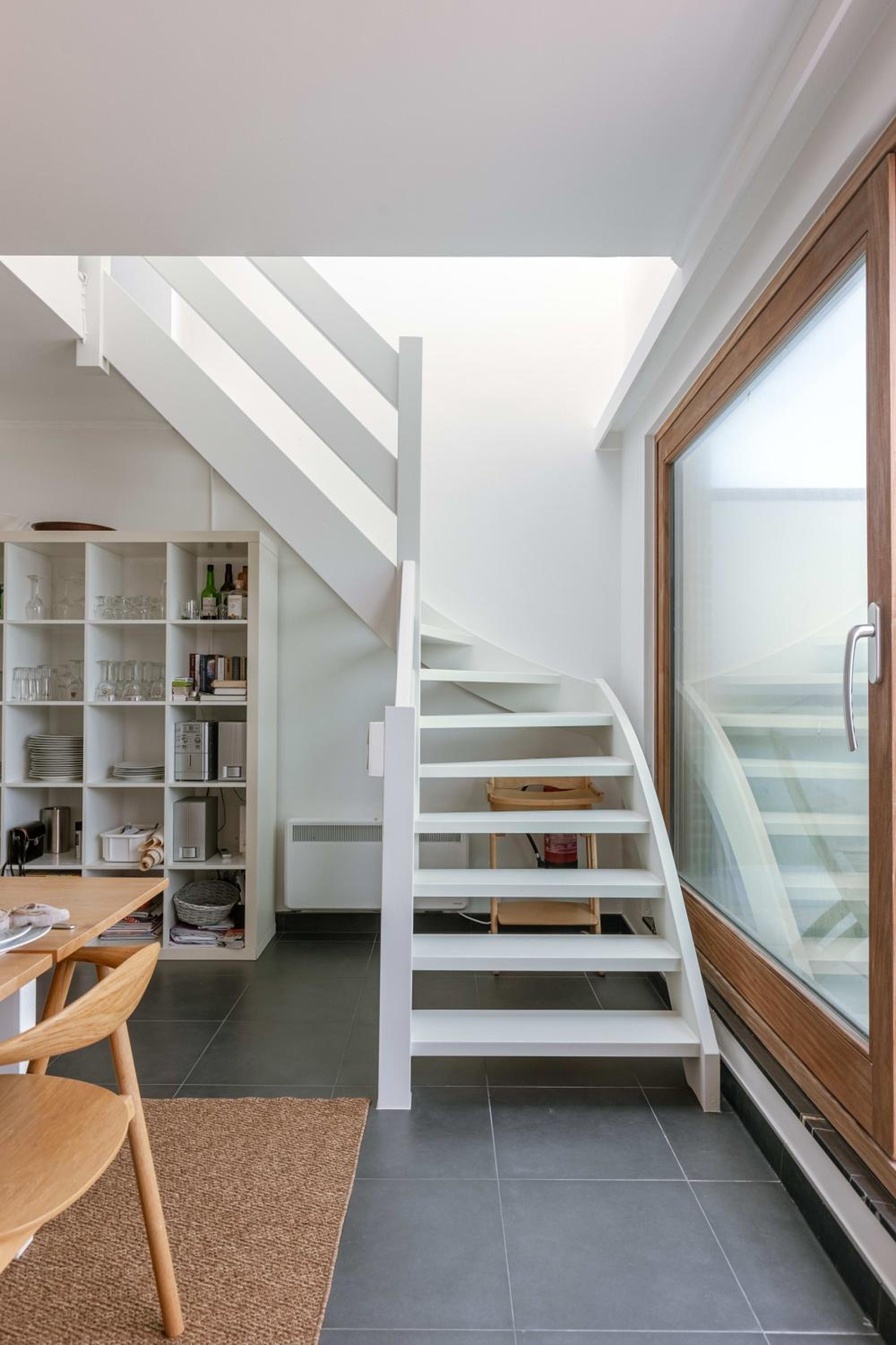 Seaside duplex apartment with four terraces