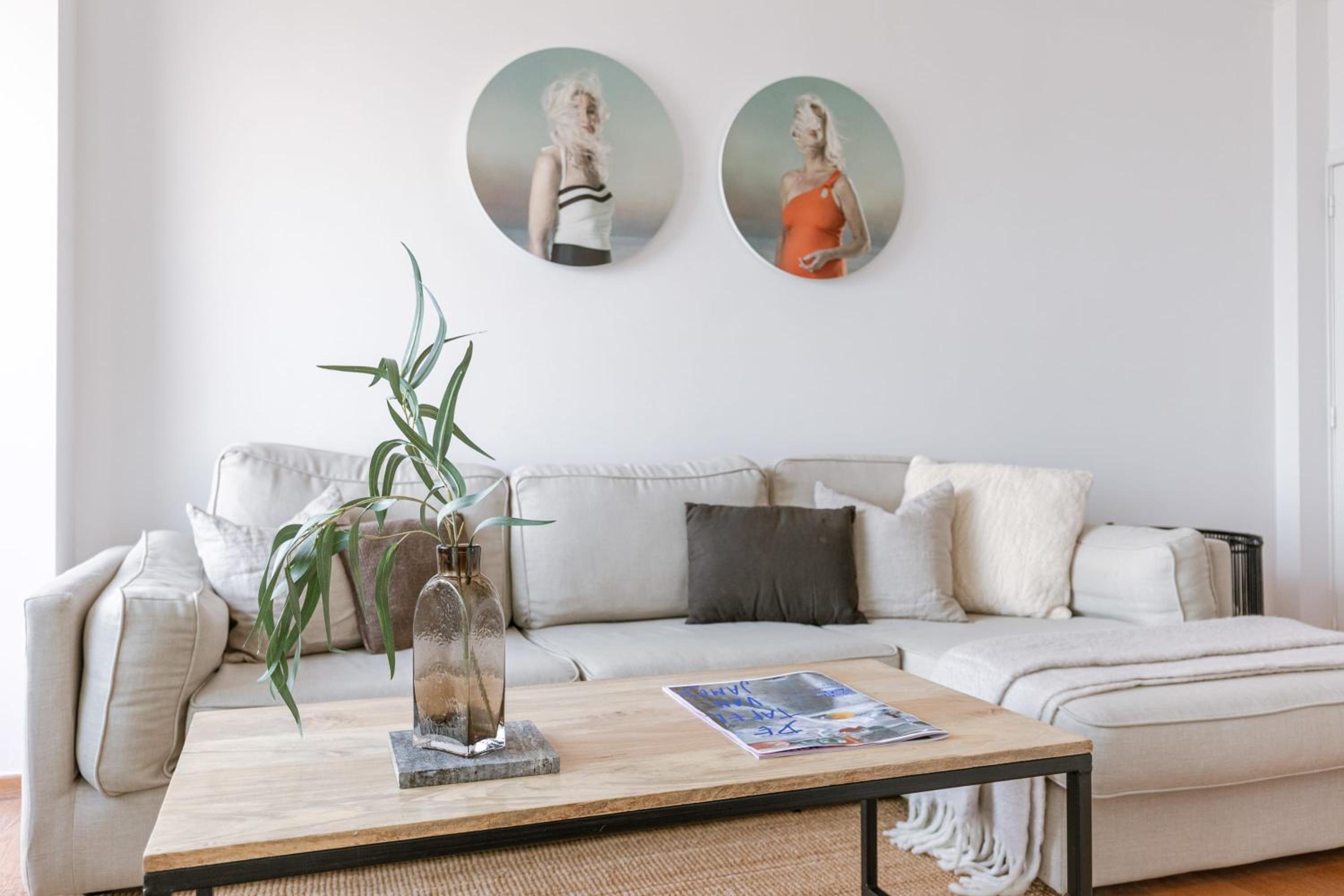 Seaside duplex apartment with four terraces