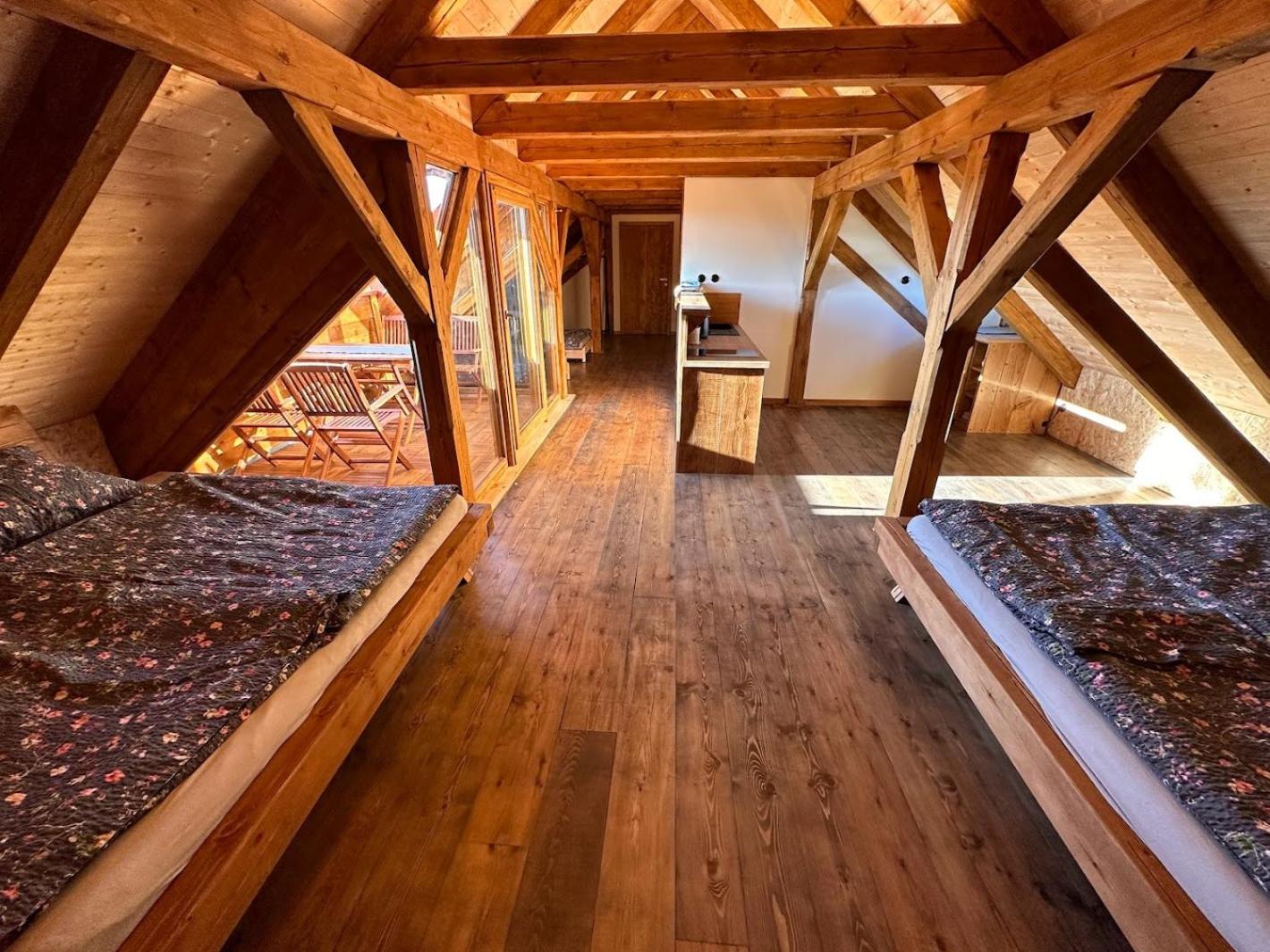 Farma Bláto - Apartmány Sýpka a glamping