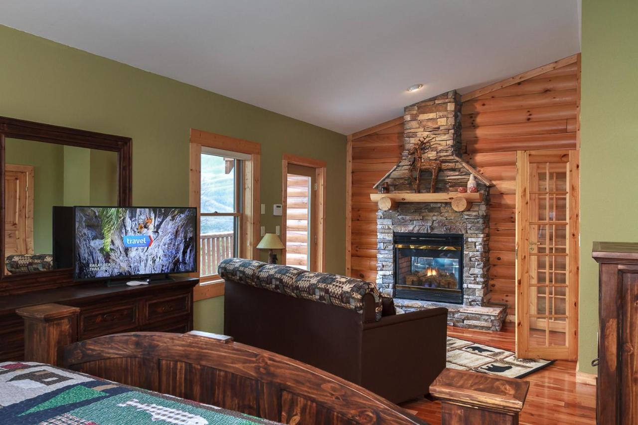 Pinnacle View Lodge by Stony Brook Cabins
