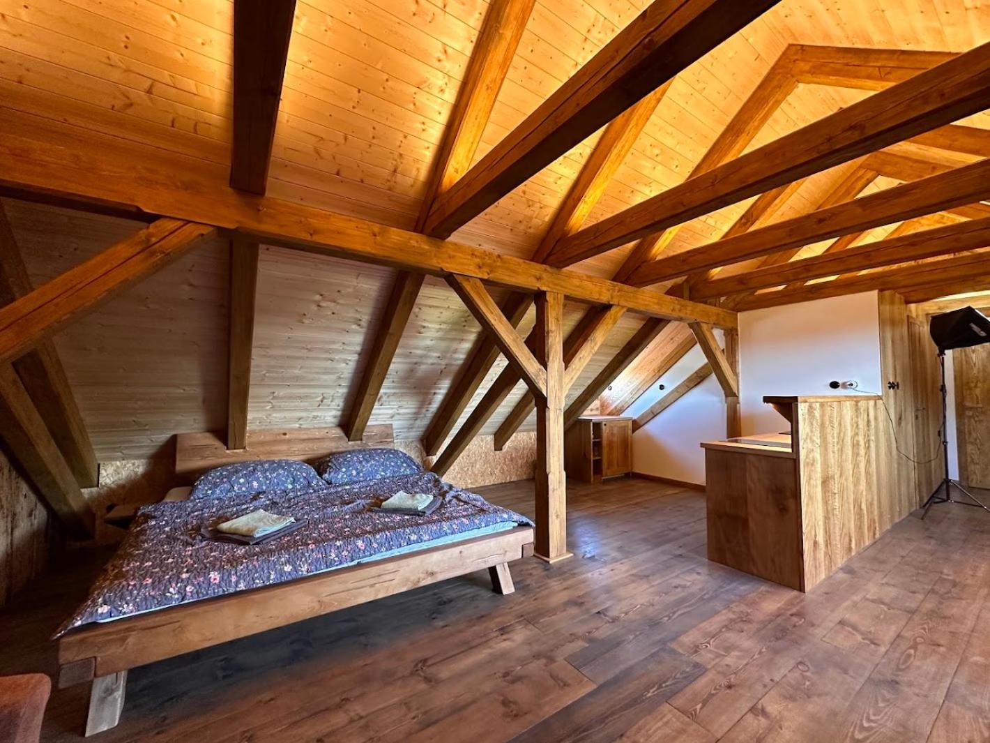 Farma Bláto - Apartmány Sýpka a glamping