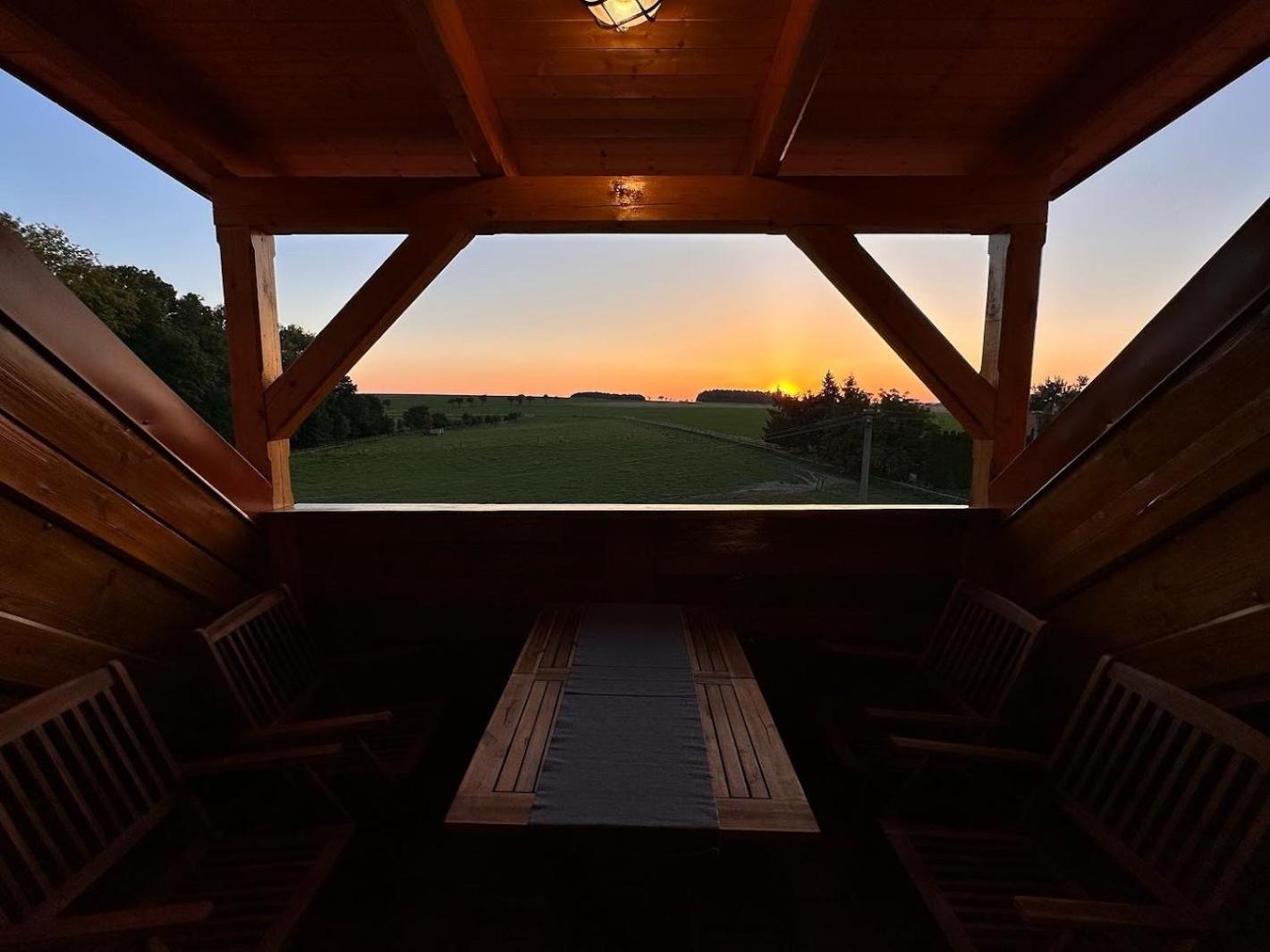Farma Bláto - Apartmány Sýpka a glamping