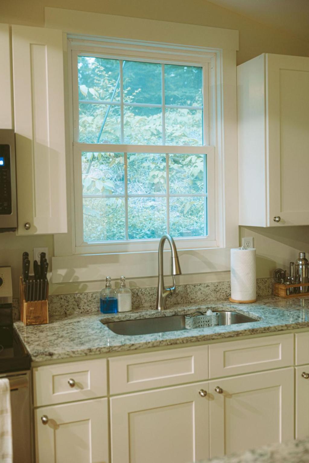 Historic Renovated 2BD - Overlooking Downtown