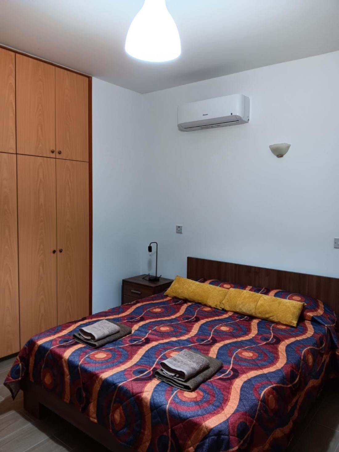 Pari's Holiday apartments-Paphos