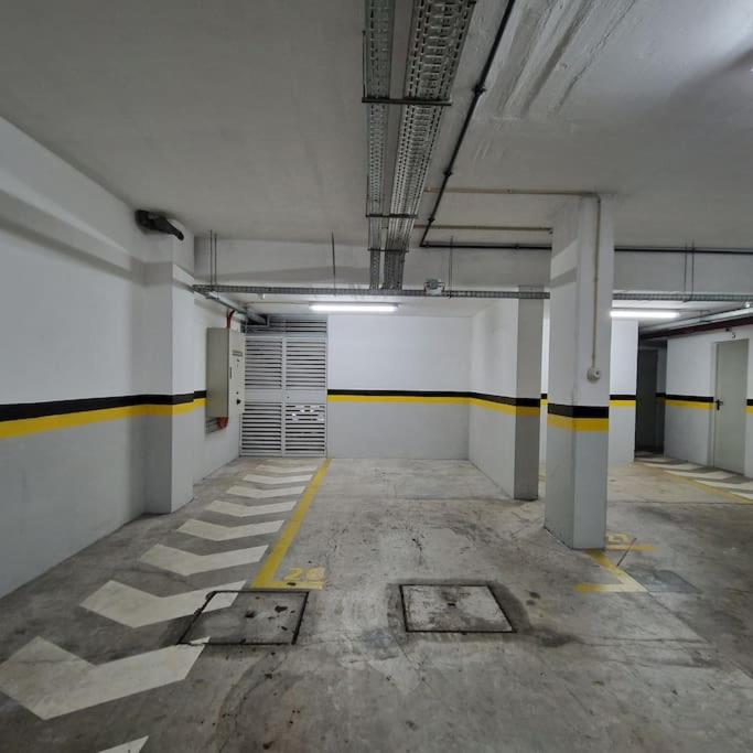 Upscale, spacious & peacefull 3-bedroom apartment view 2