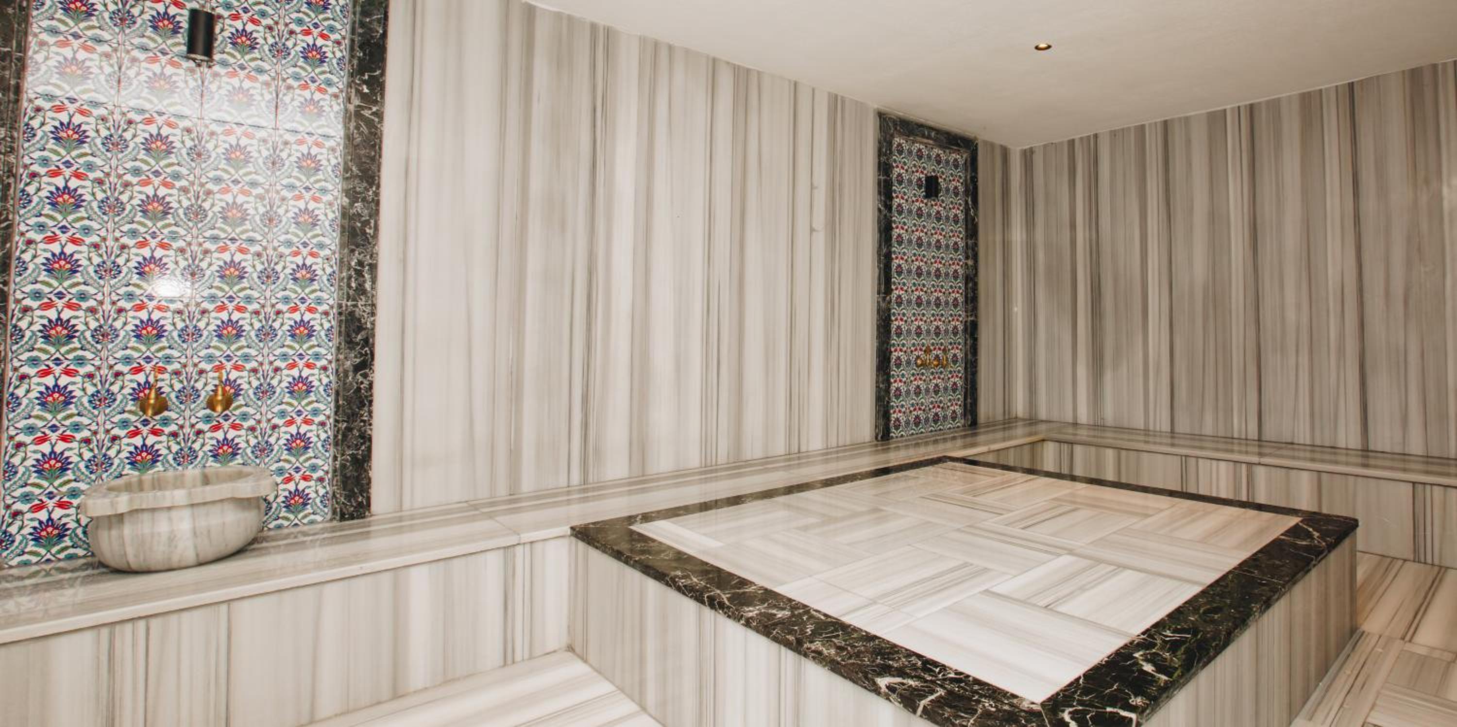 Double Bond Hotel Spa - Image 22