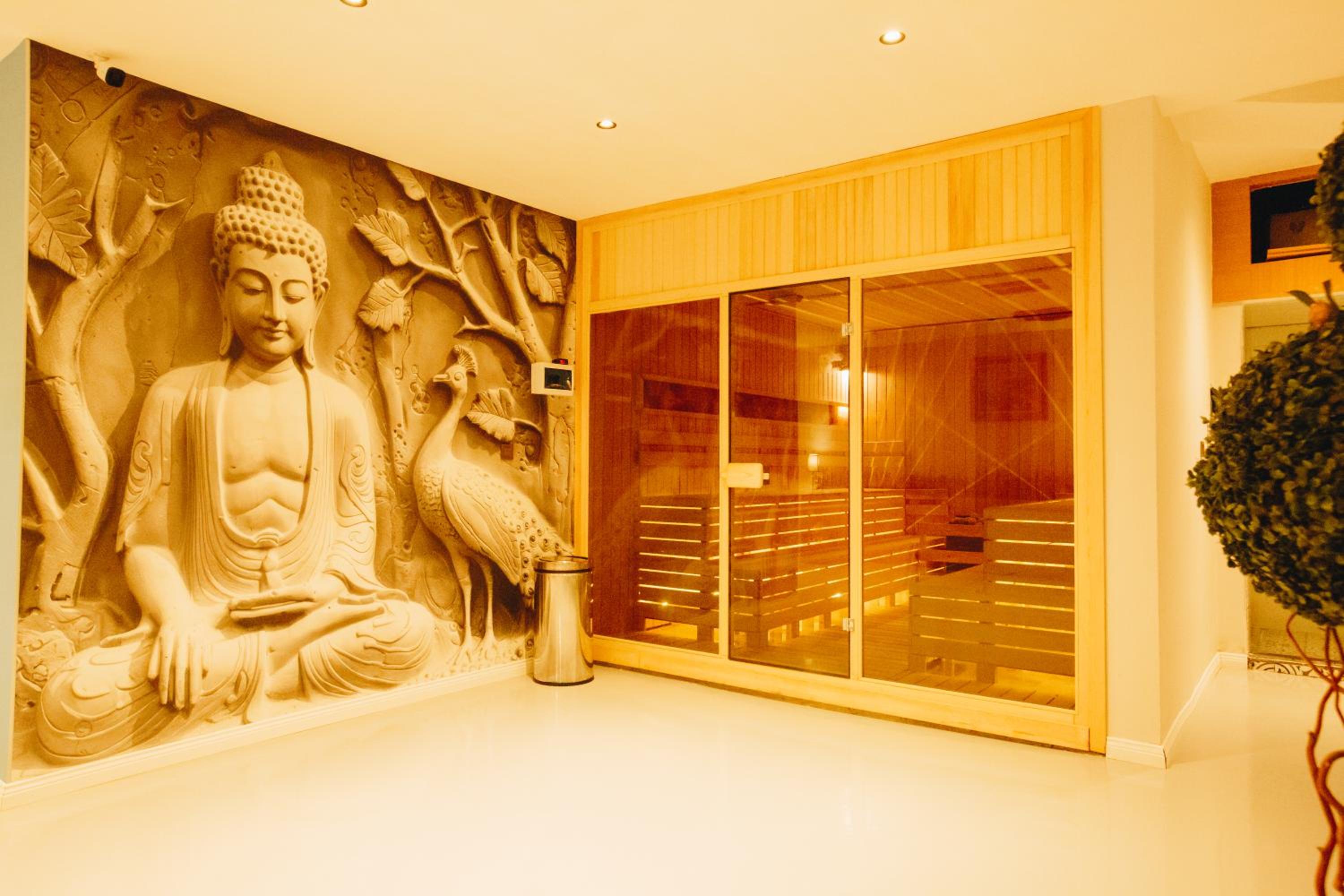 Double Bond Hotel Spa - Image 29