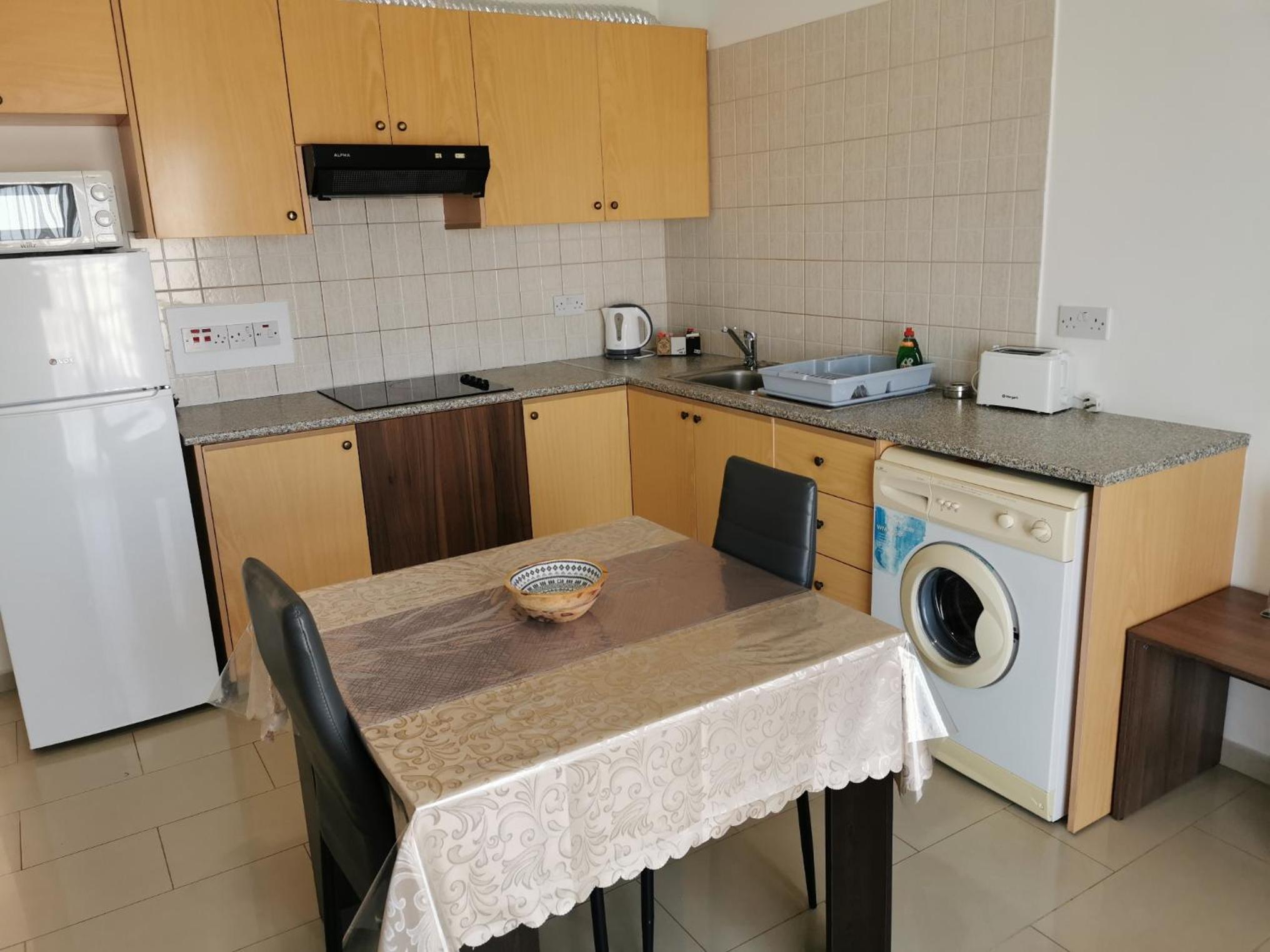 Pari's Holiday apartments-Paphos