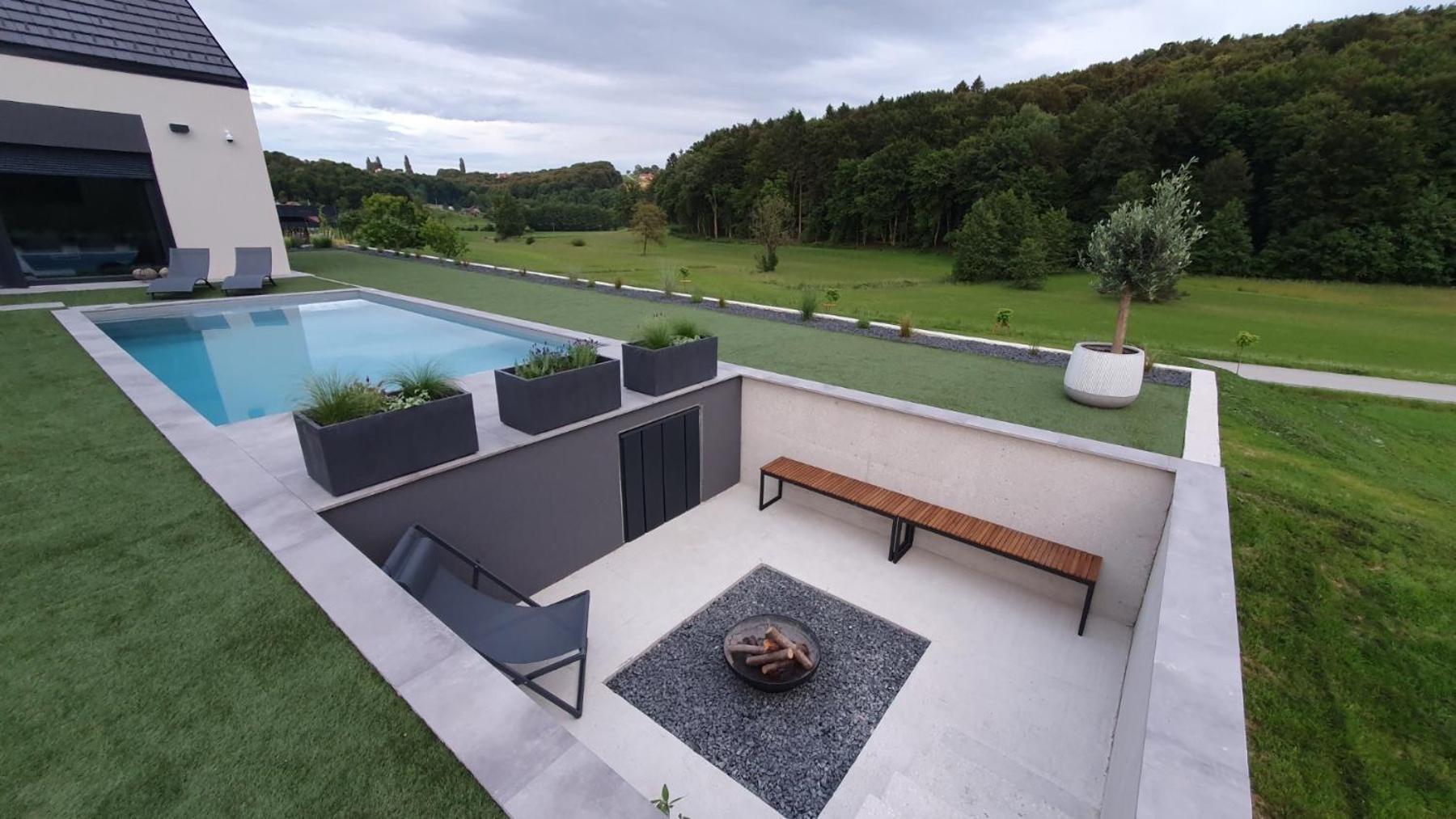 Midnight Villa