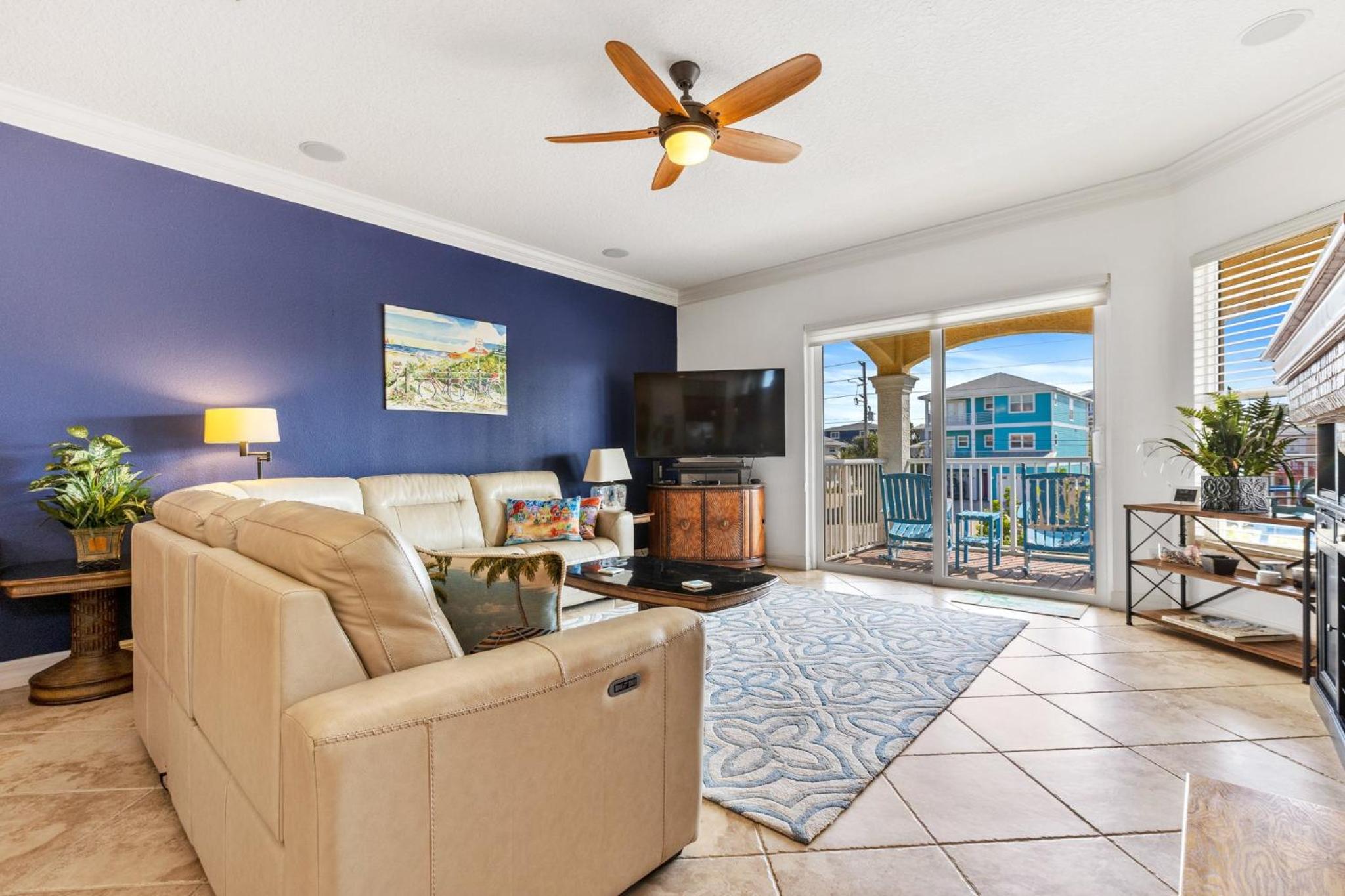 NEW Cearra Del Ray Townhome Pool Close to Beach Access view 5