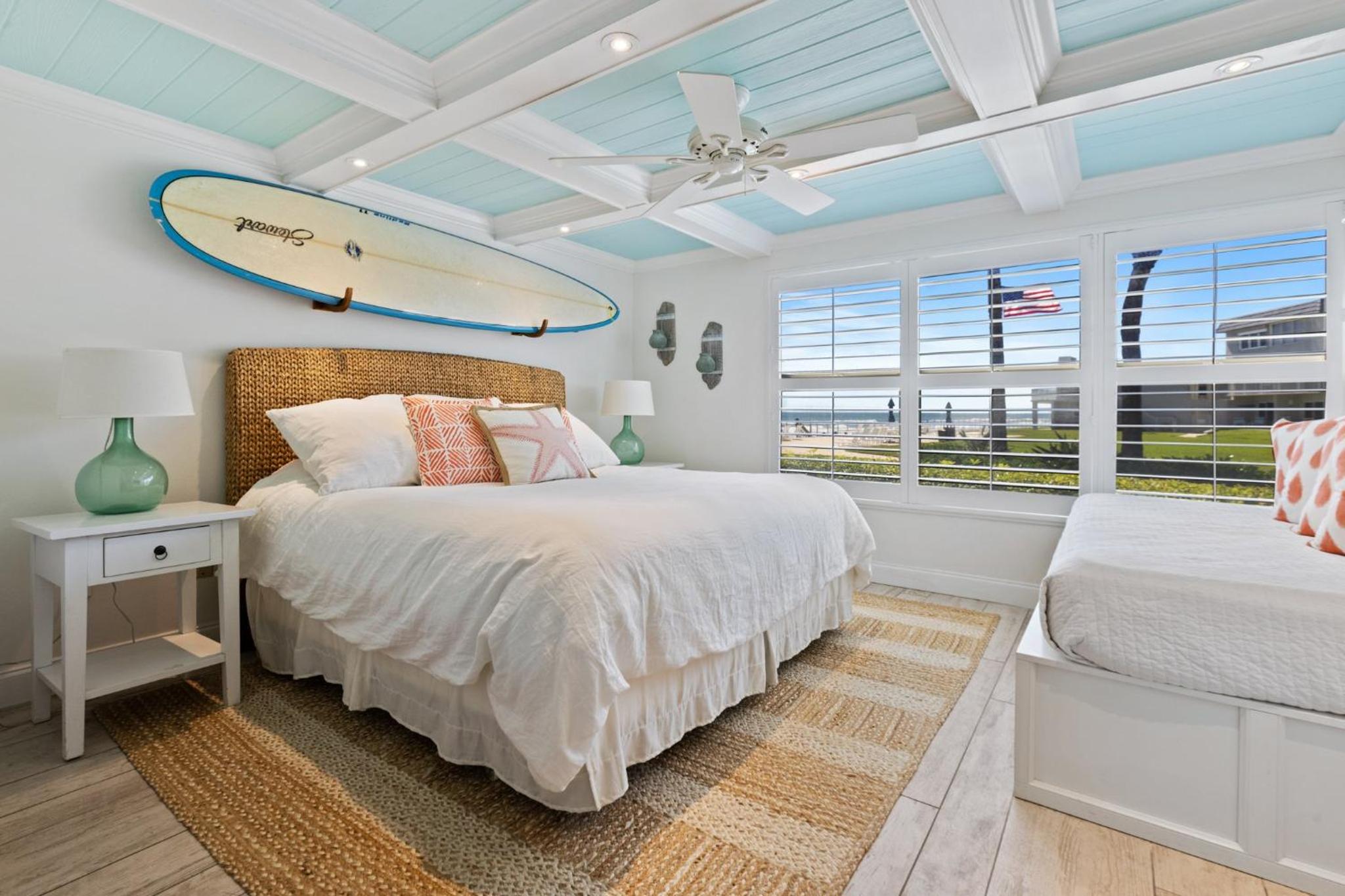 Surfs Up at Southeaster: Luxe Ocean View Beach Escape E106 view 4