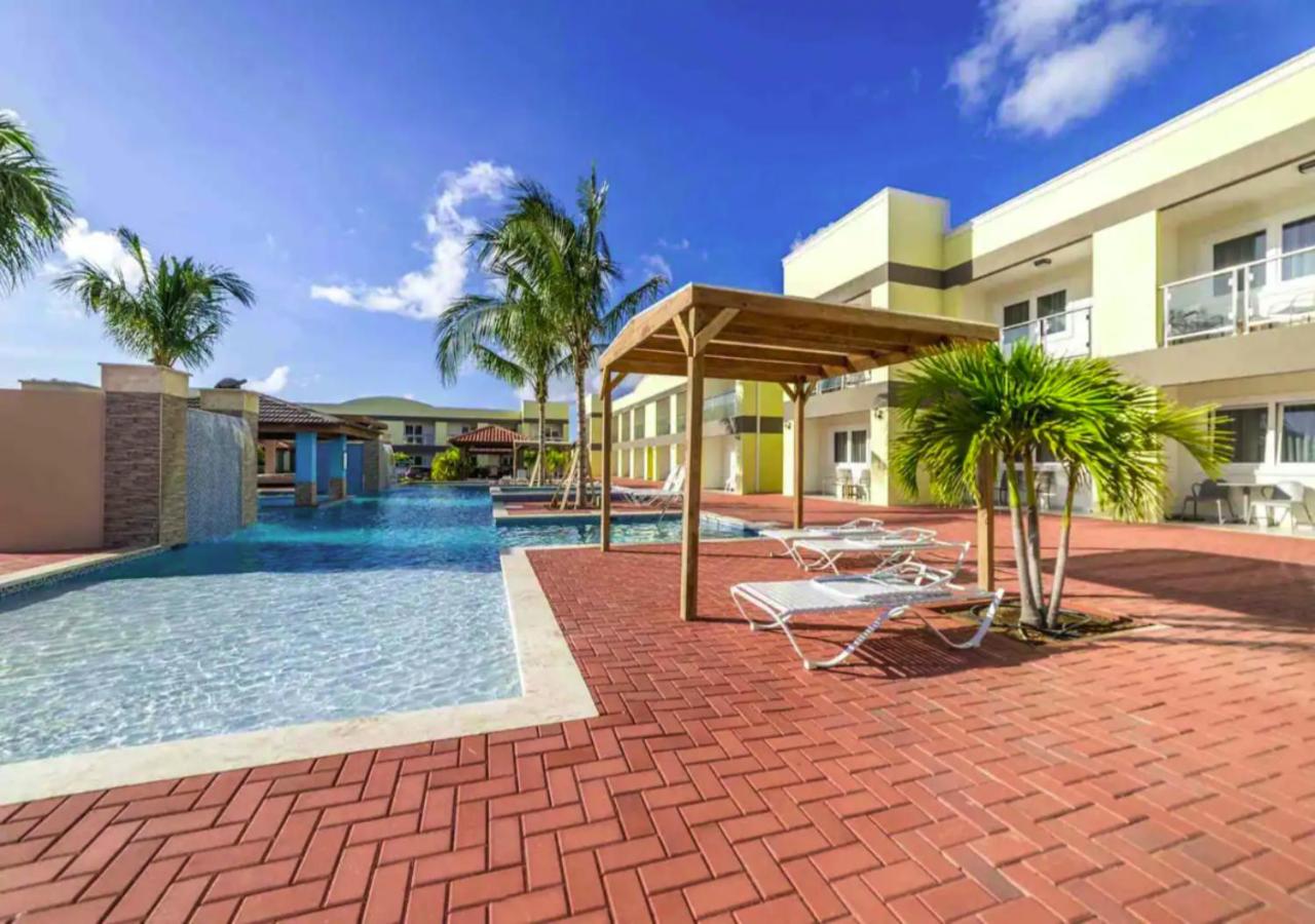 Sea Turtle Apartment - 5 minute walk 2 Eagle Beach