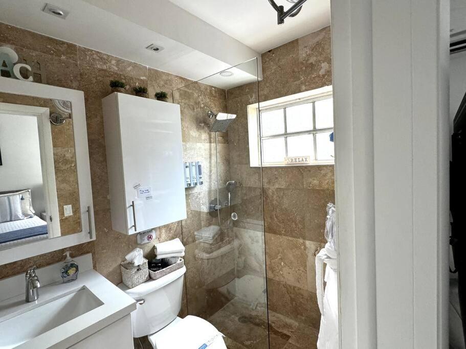 BRAND NEW! Lovely 1 Bedroom with Pool by the Beach