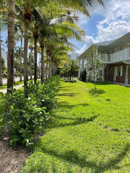 BRAND NEW! Lovely 1 Bedroom with Pool by the Beach