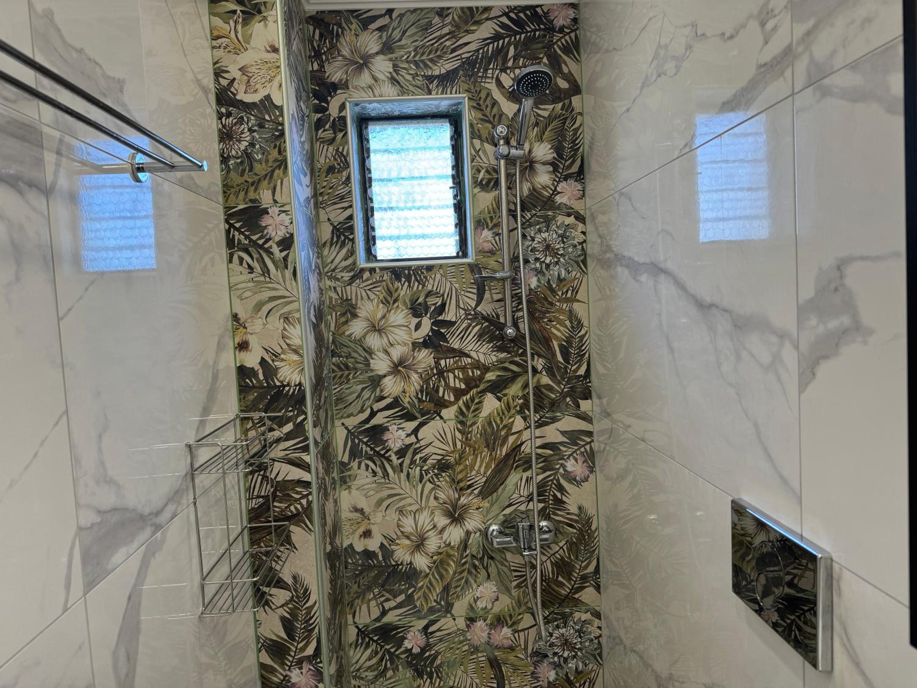 Sofia Rooms en Palaiochóra — bathroom