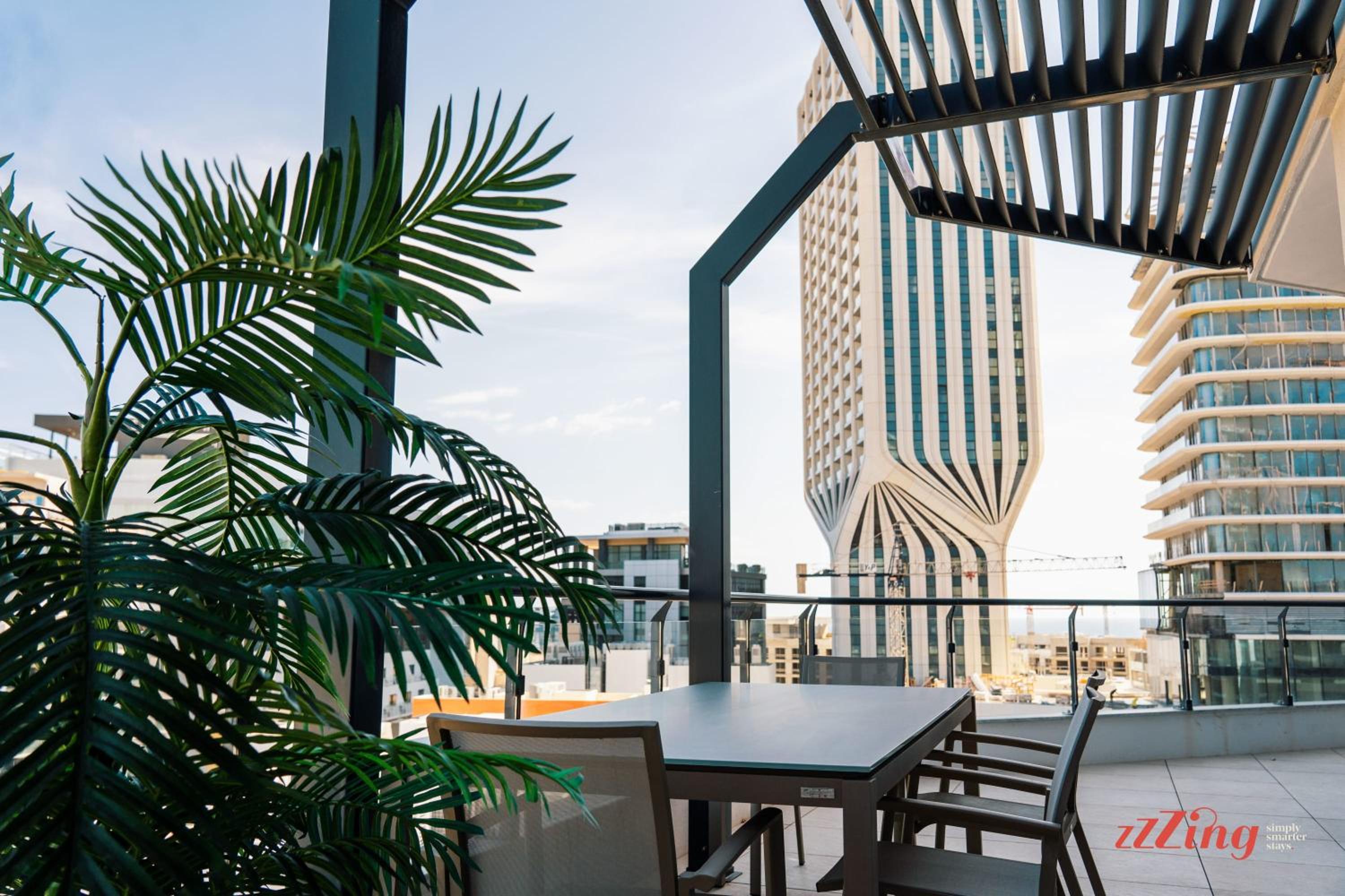 Elegance & Excitement Luxury Downtown Escape photo 5