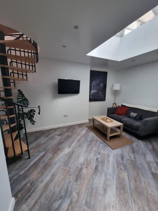 New ground floor city centre apartment view 5
