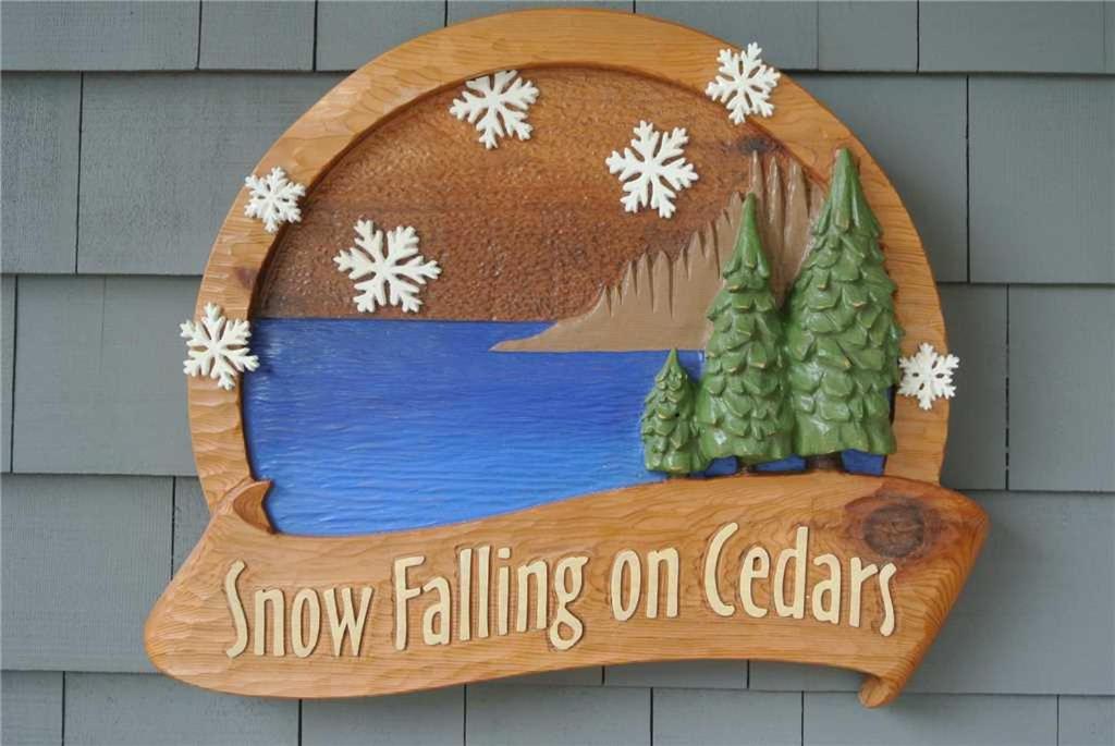Snow Falling On Cedars by Seabrook Hospitality view 2