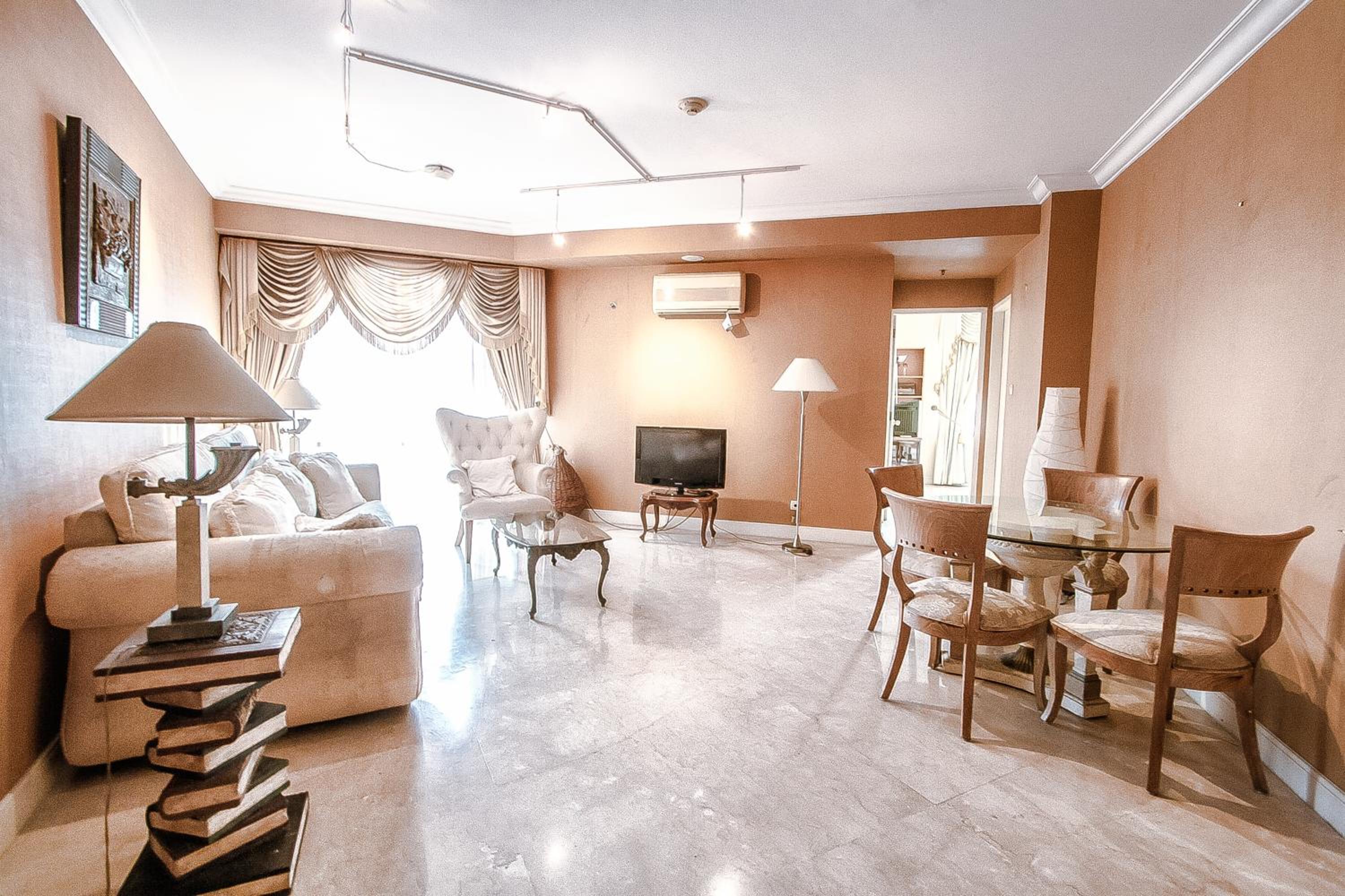 Batavia Apartment ST