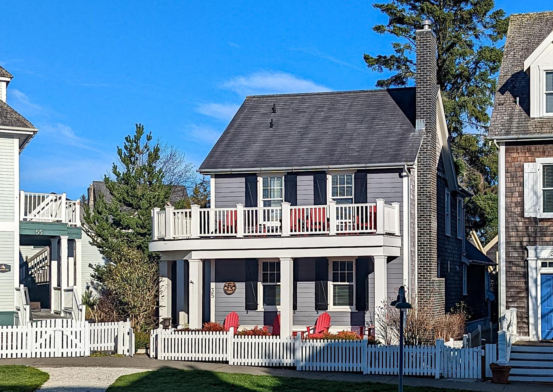 Sip and Sea by Seabrook Hospitality view 4