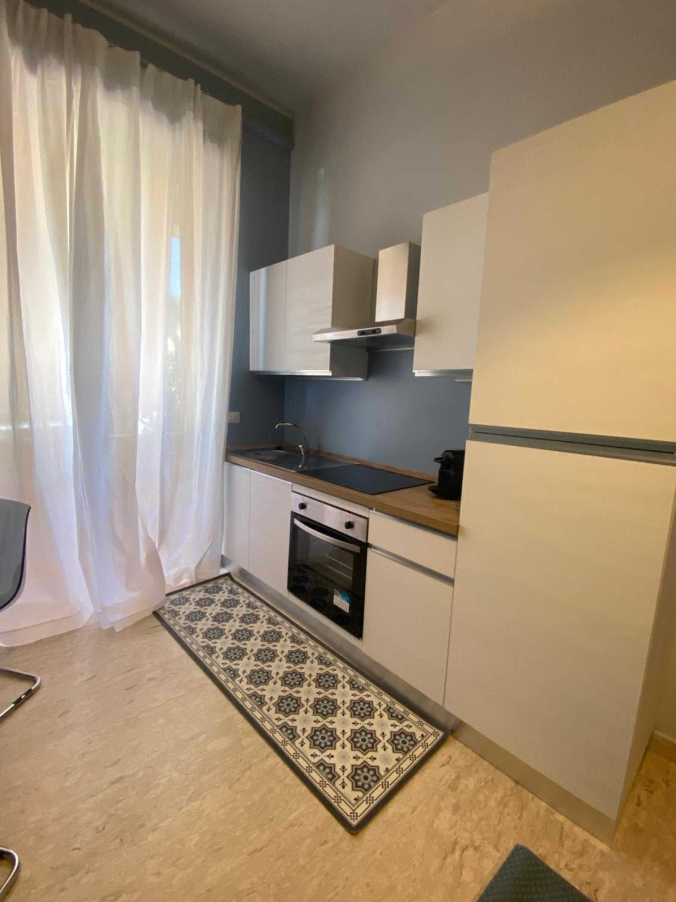 Mon Amour en Ortona — kitchen