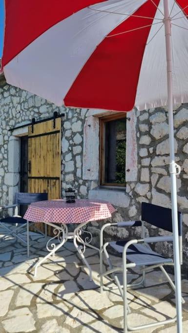Sunny Valley - Traditional house