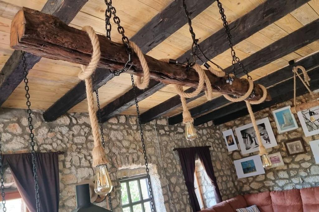 Sunny Valley - Traditional house