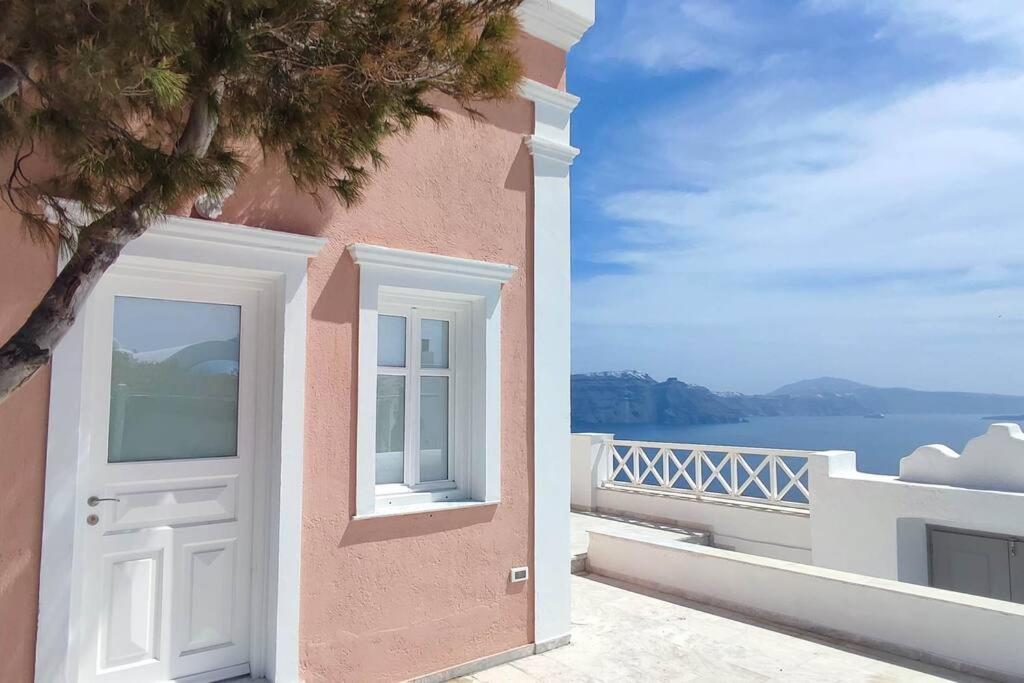 Mikros Vorias photo 2