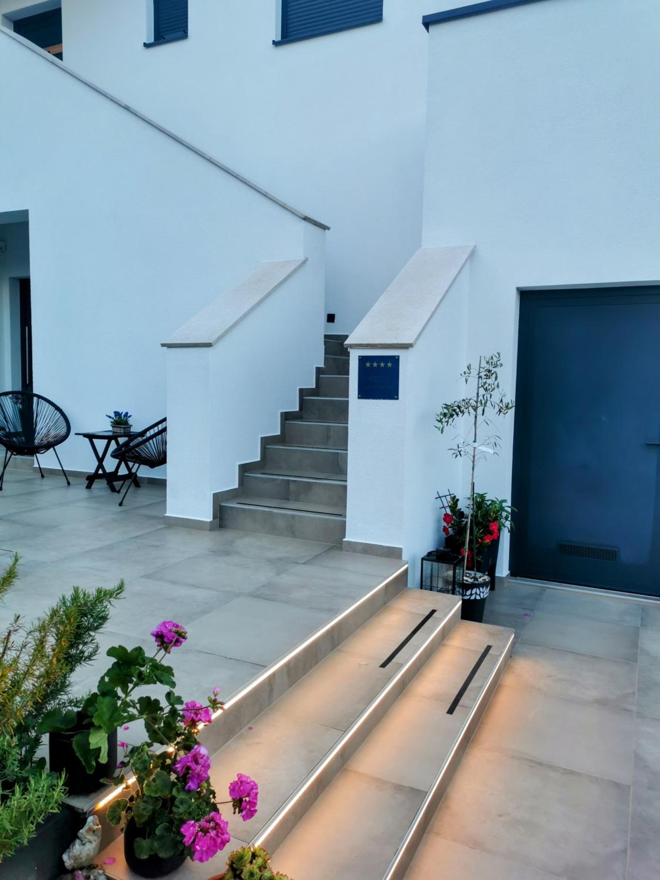 Hotel Apartment Ana - Image 1