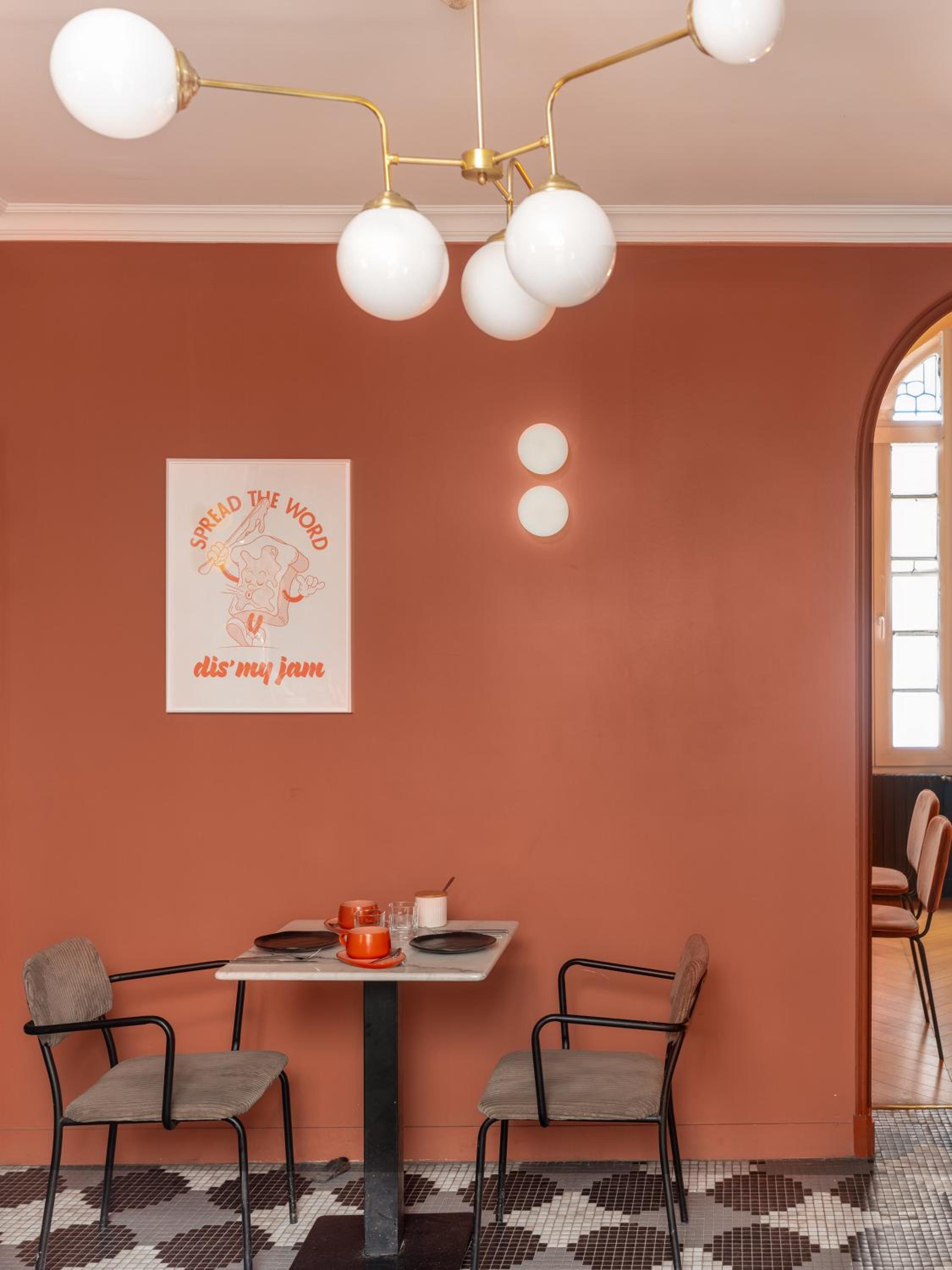 Levallois-Perret Vacations - Hotel Biskui - Property Image 1