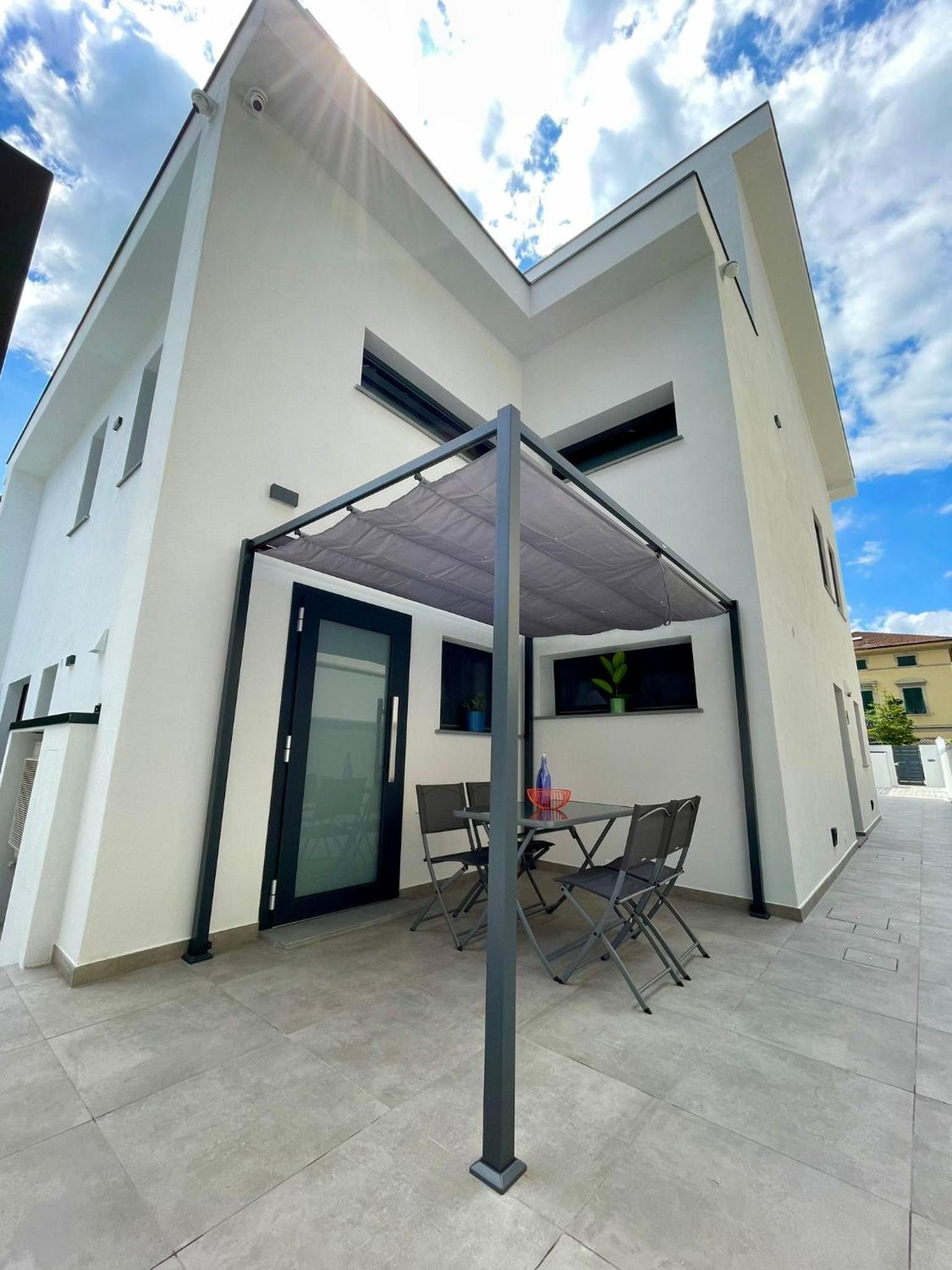 Elisa Apartments B - in front of the walls of Lucca photo 4