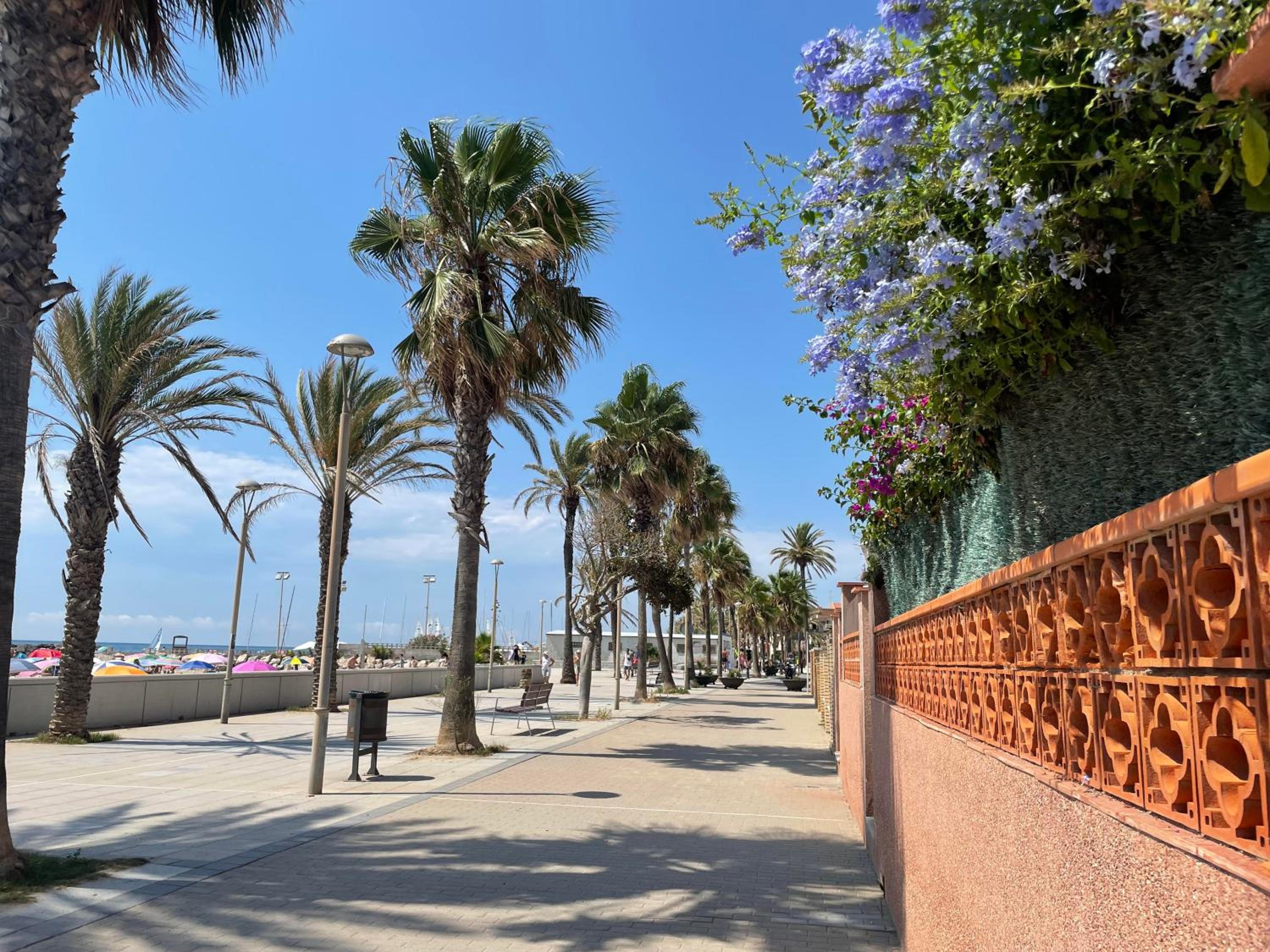 El prat beach apartment by HLCLUB Agency