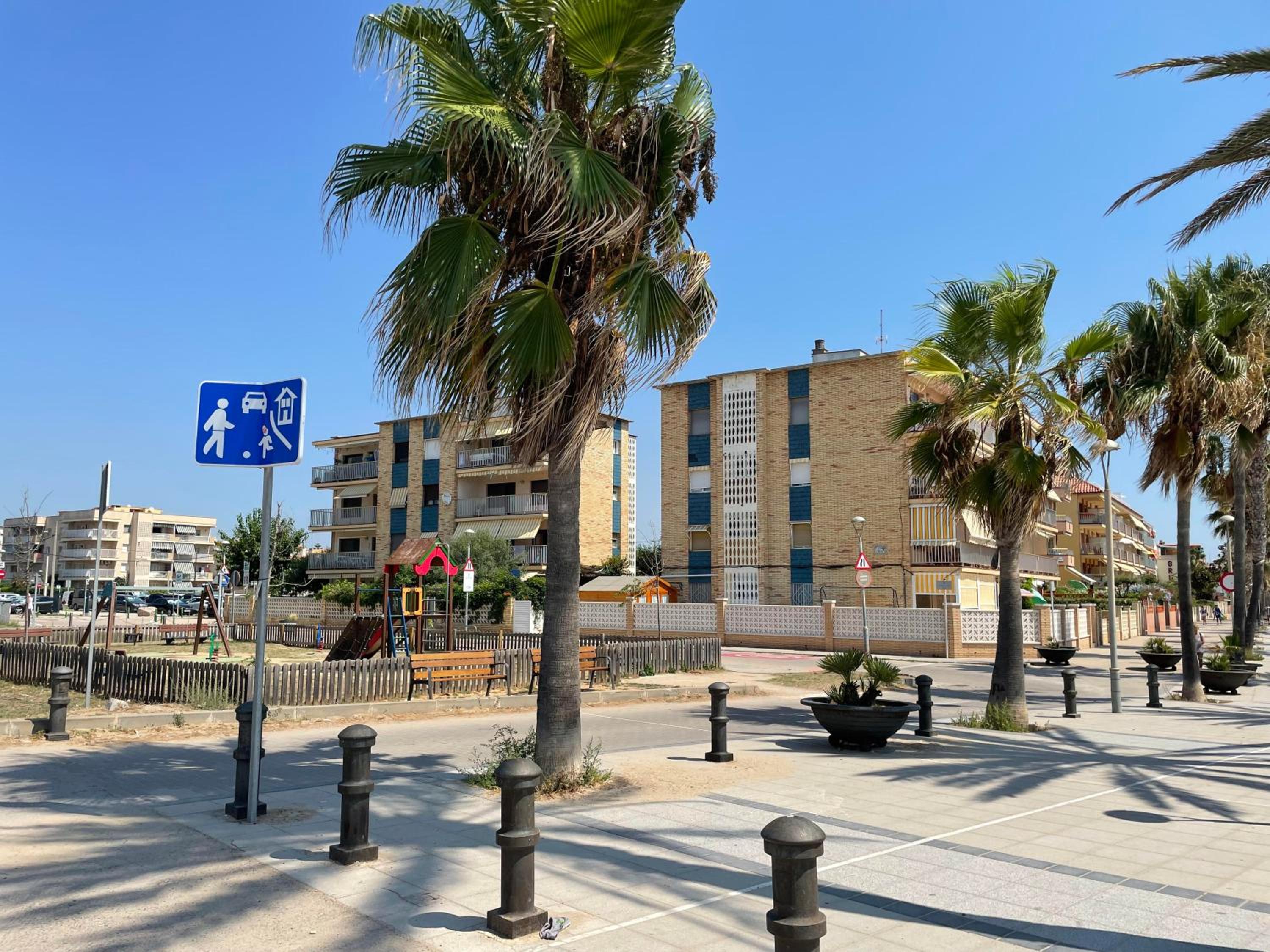 El prat beach apartment by HLCLUB Agency