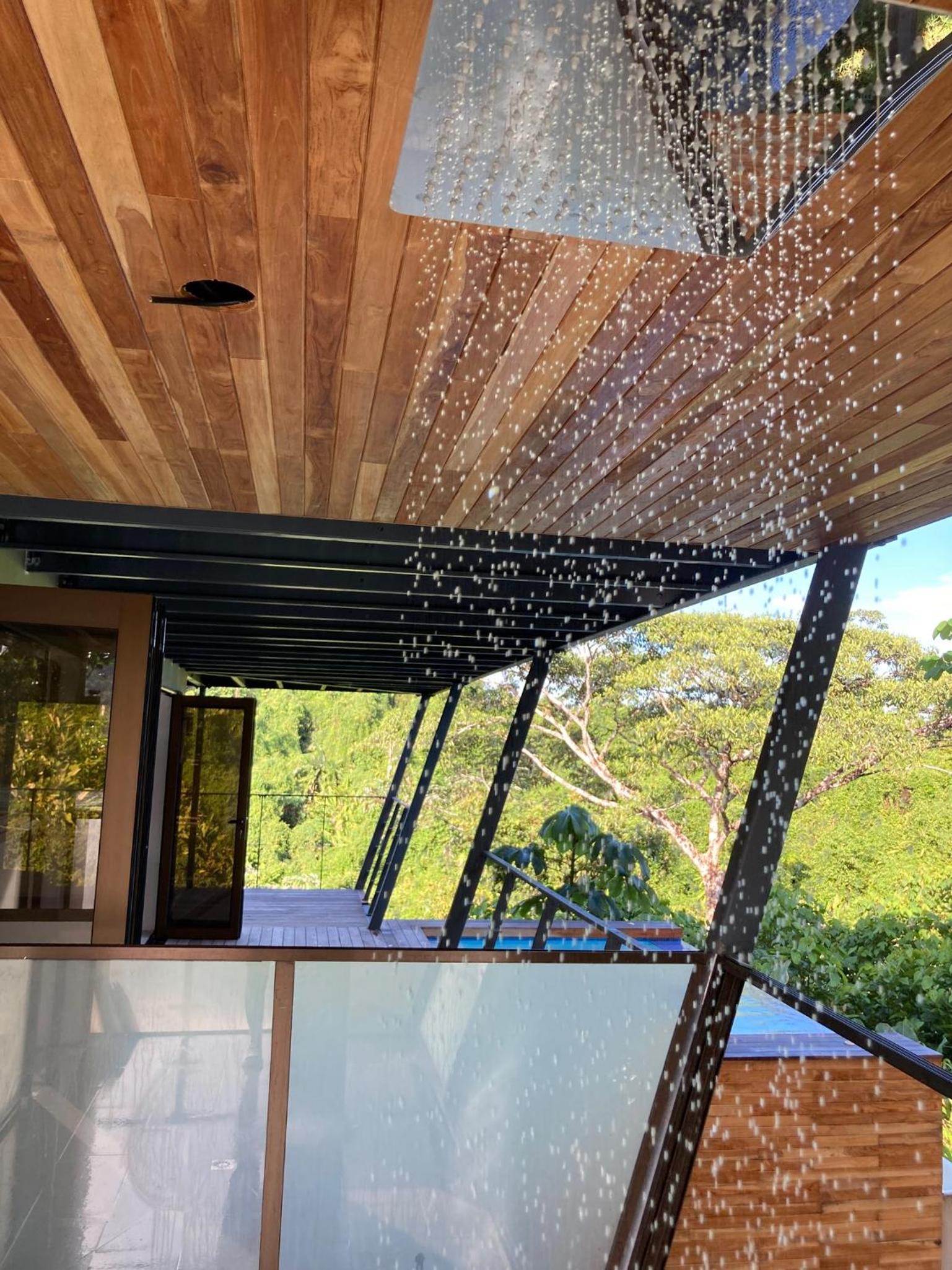 Southern Drake Lodge