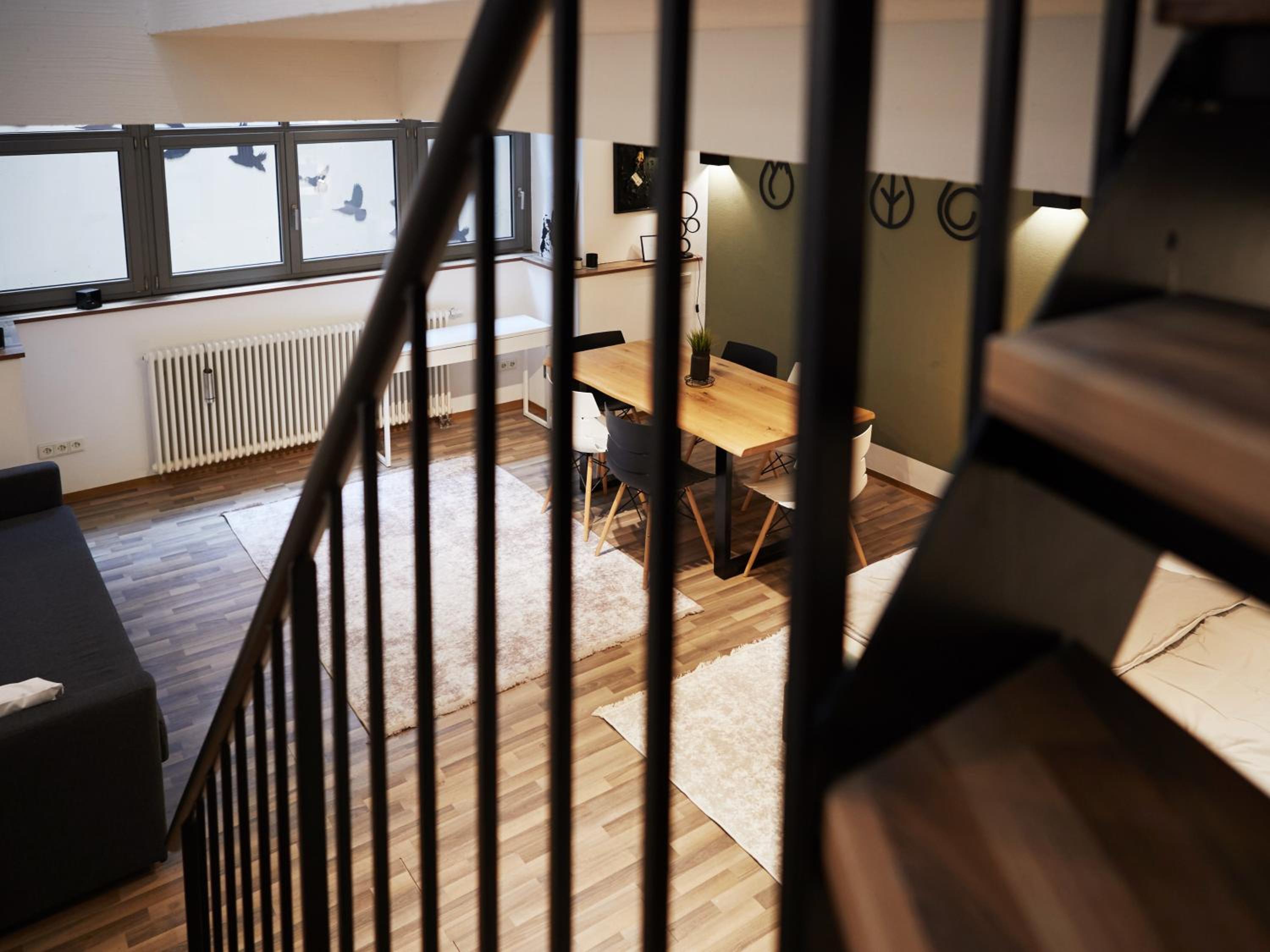 95m2 Loft Apartment mit Terasse 1B 2R Kreuzberg