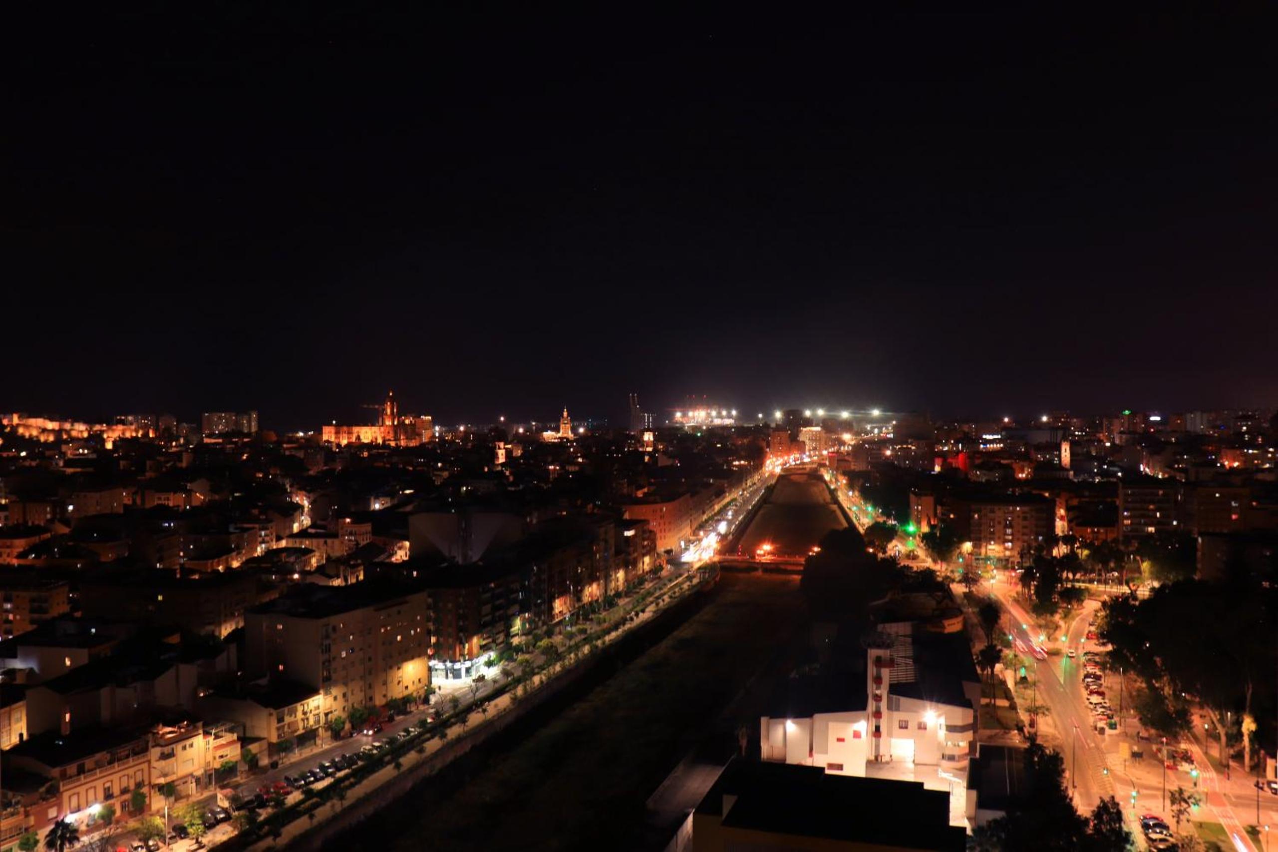 -MalagaSunApts-UrbanSKy Crazy Views