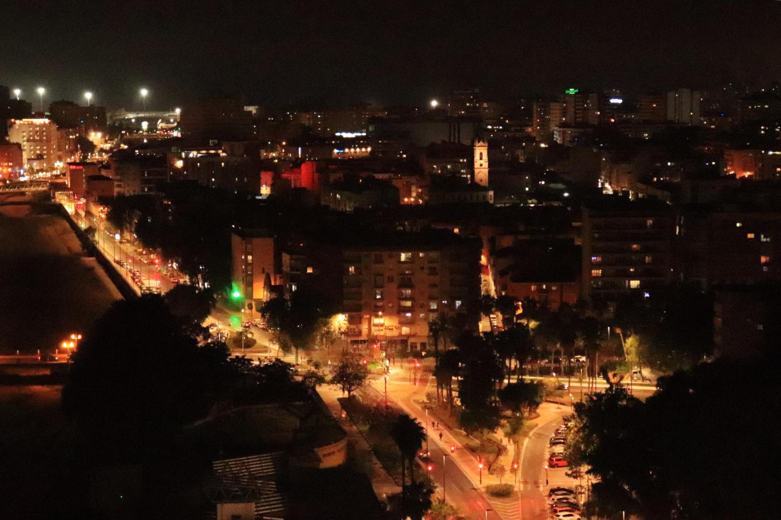 -MalagaSunApts-UrbanSKy Crazy Views