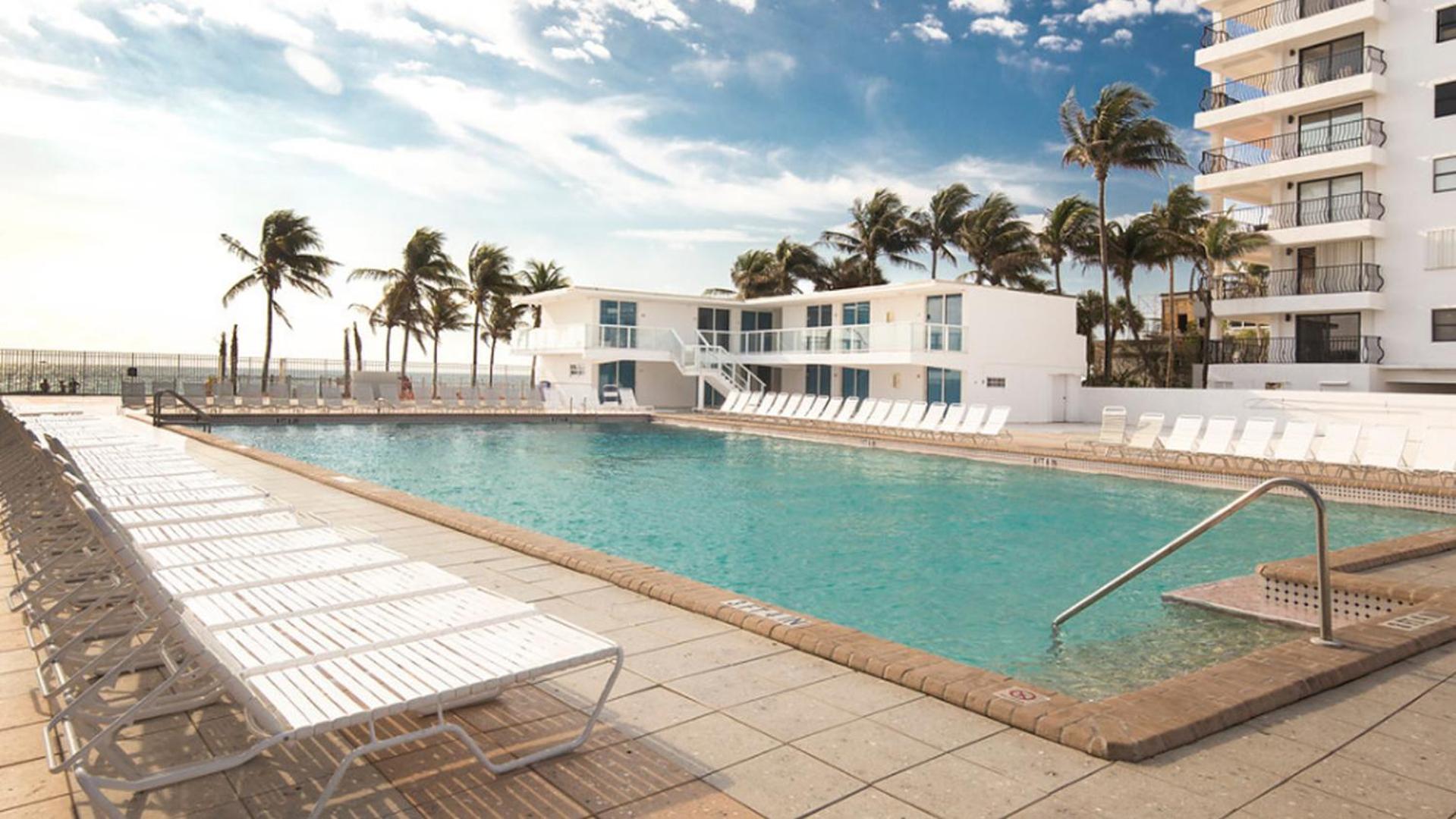 New Point Miami Beach Apartments