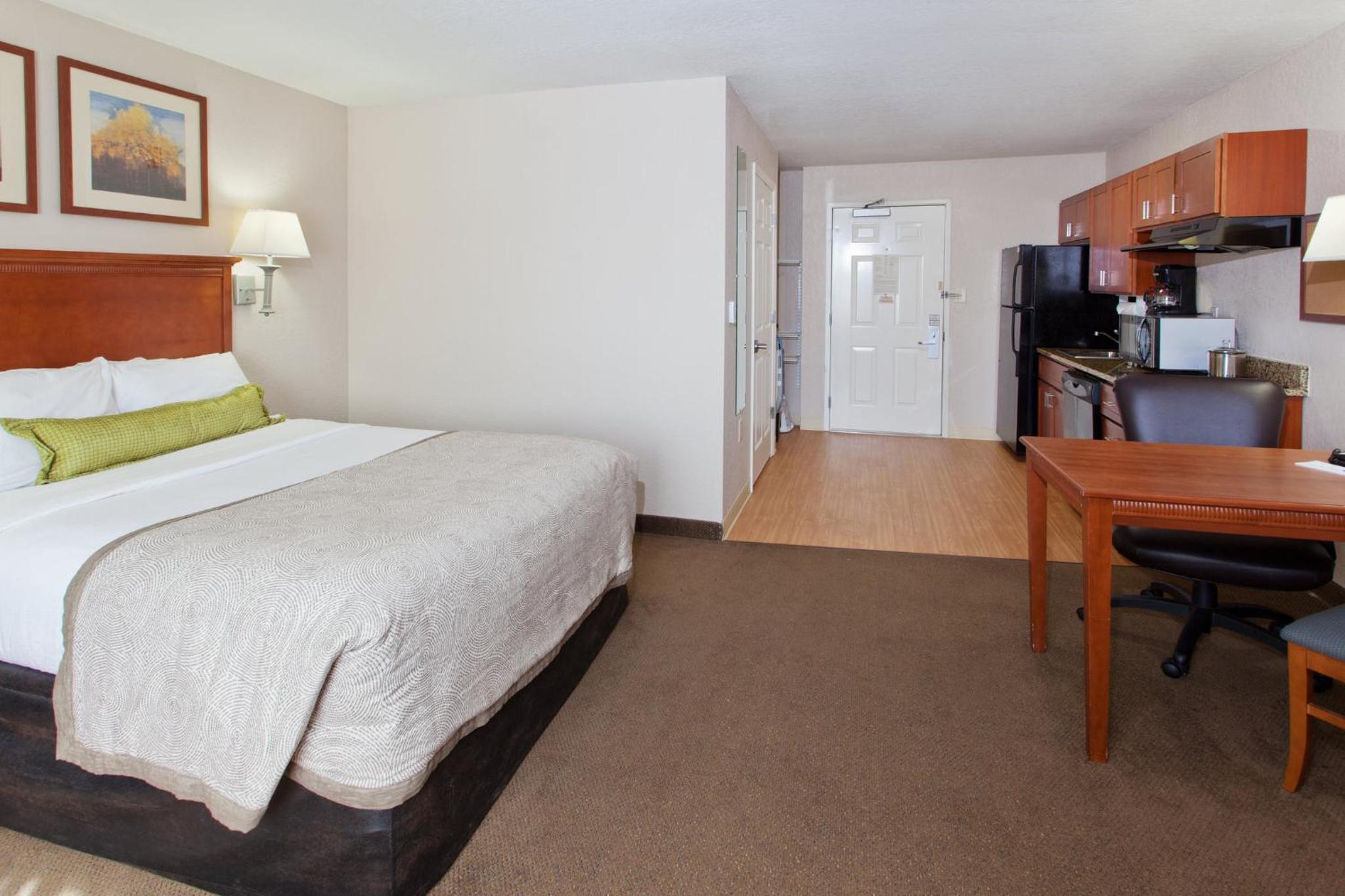 Lexington Vacations - Candlewood Suites Lexington, an IHG Hotel - Property Image 43