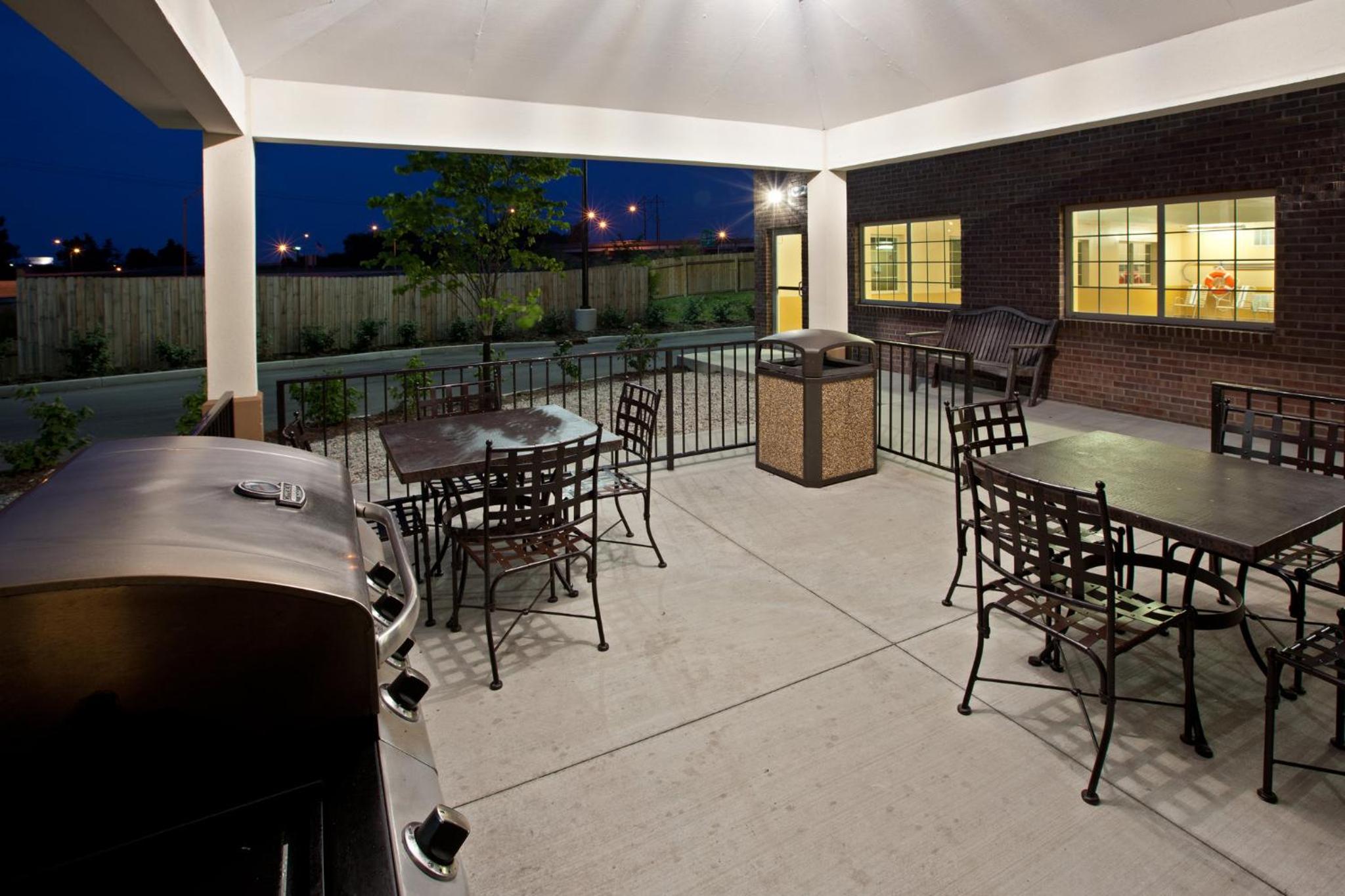 Lexington Vacations - Candlewood Suites Lexington, an IHG Hotel - Property Image 32