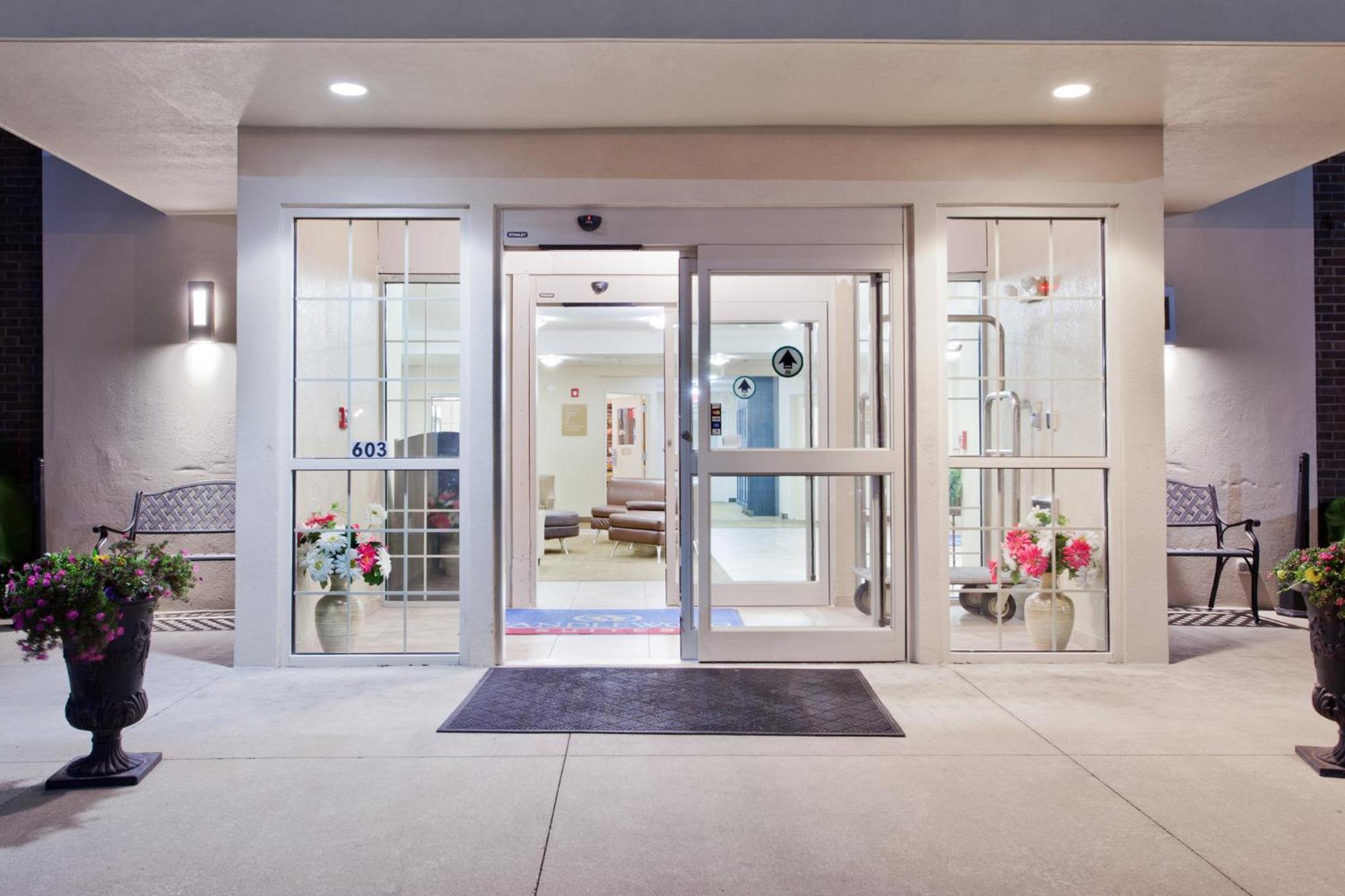 Lexington Vacations - Candlewood Suites Lexington, an IHG Hotel - Property Image 25