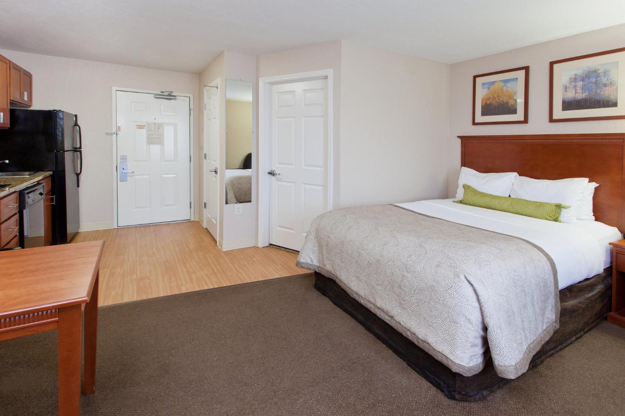 Lexington Vacations - Candlewood Suites Lexington, an IHG Hotel - Property Image 40
