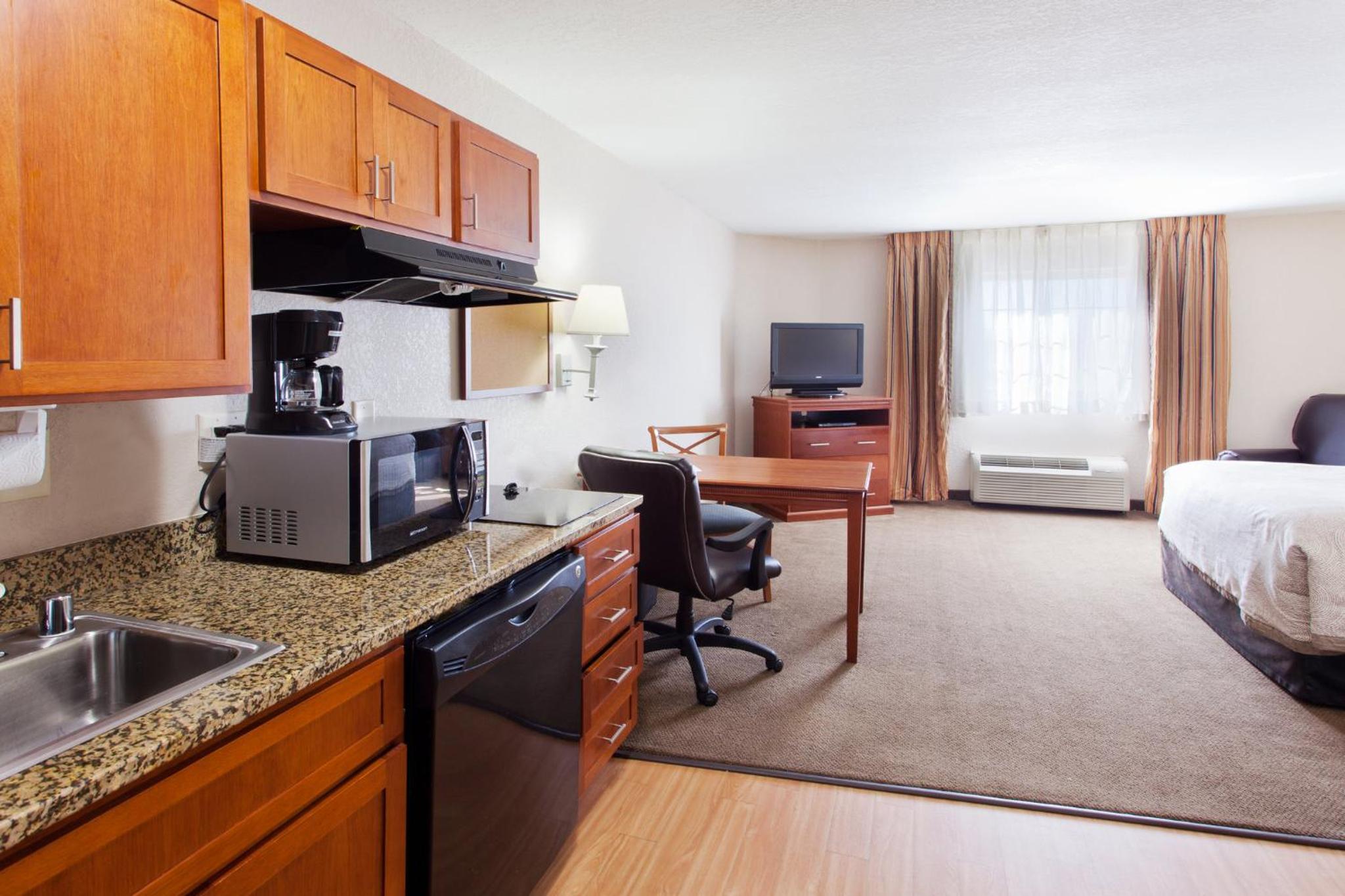 Lexington Vacations - Candlewood Suites Lexington, an IHG Hotel - Property Image 39