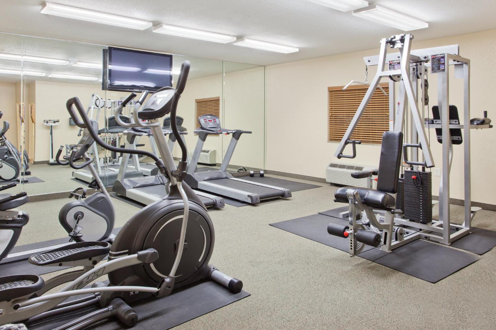 Lexington Vacations - Candlewood Suites Lexington, an IHG Hotel - Property Image 34