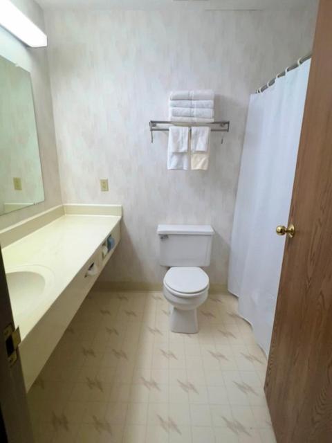 Cedarville Hotel