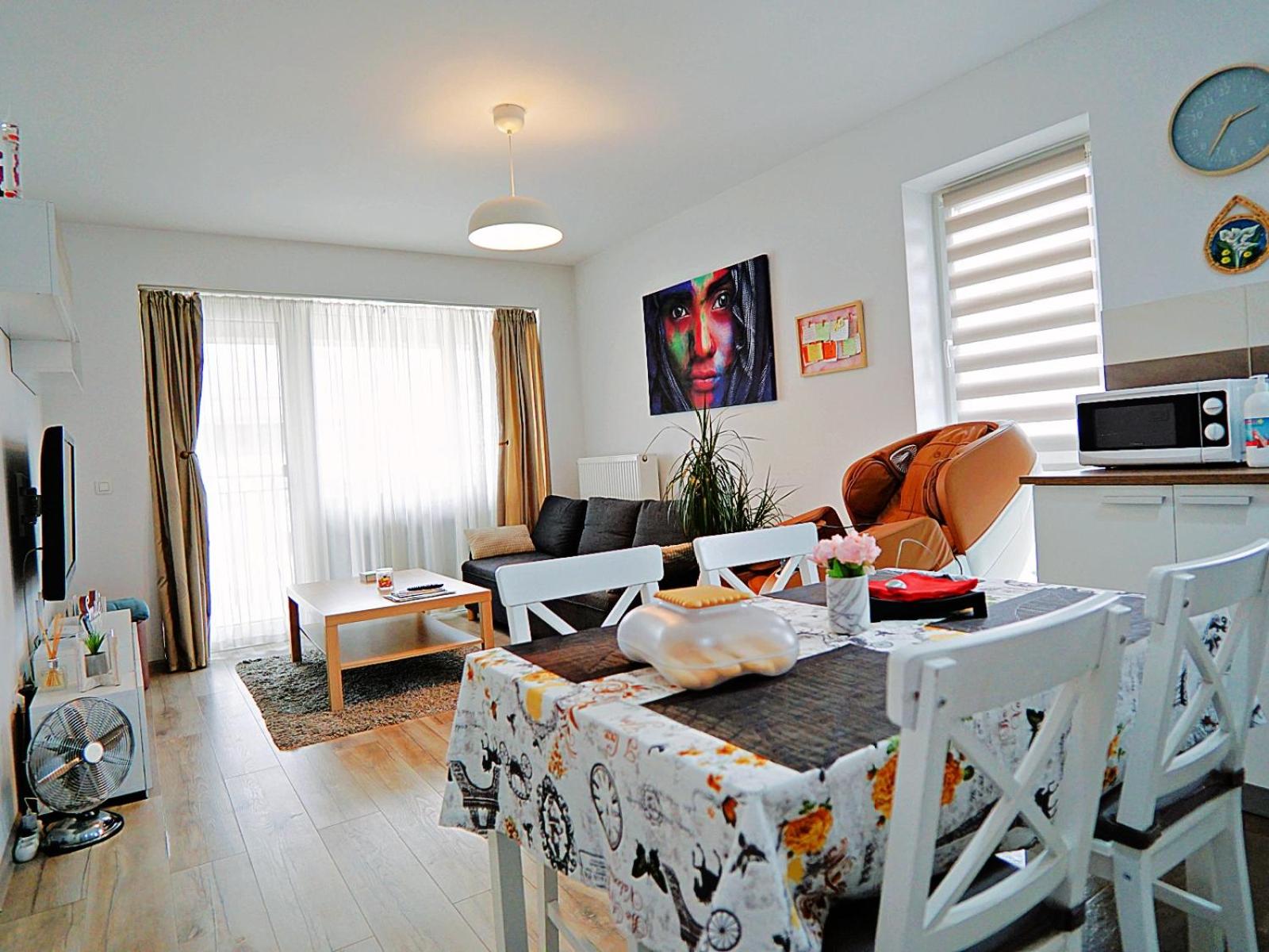 Relaxing Coresi Studio