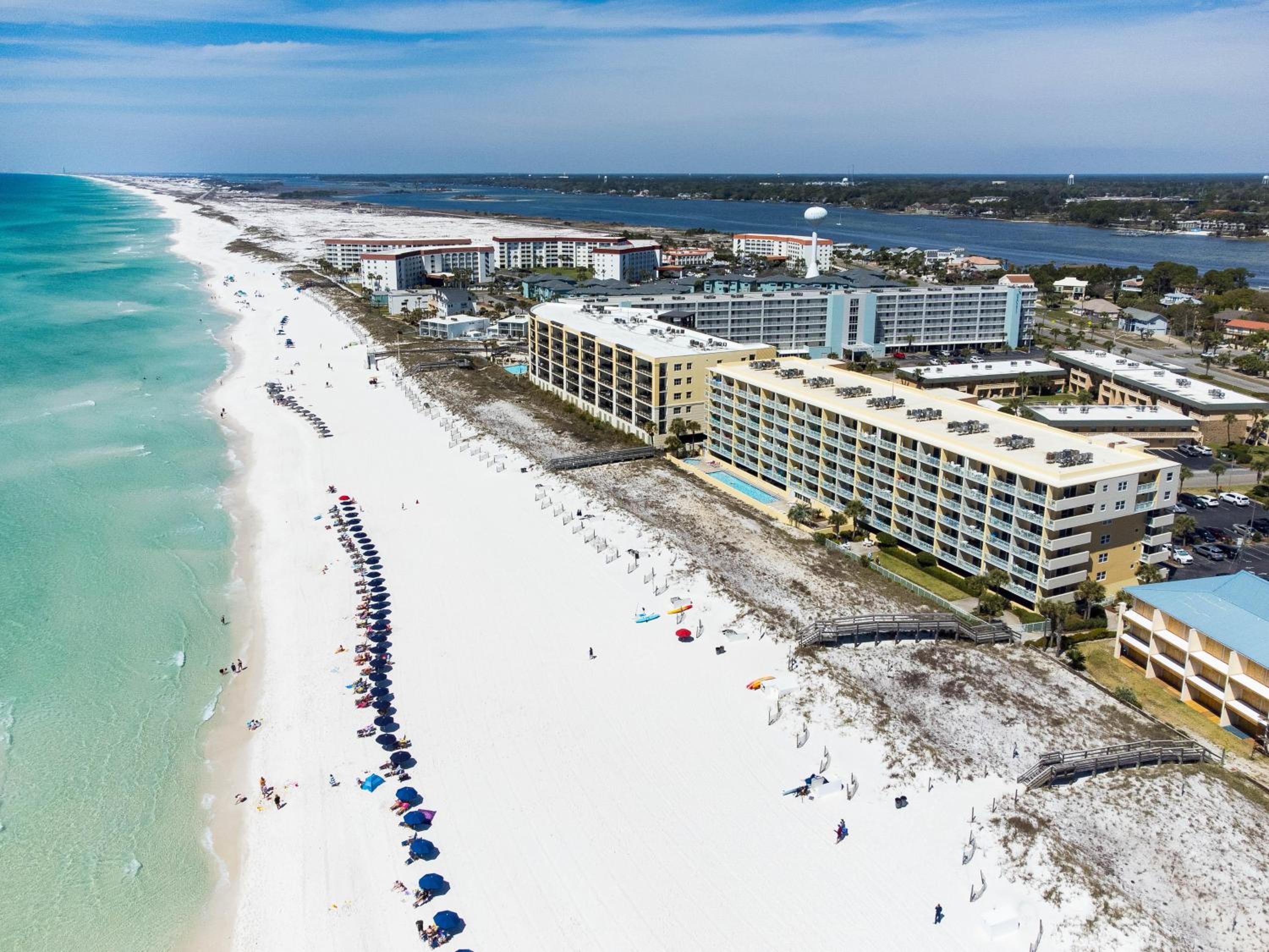 Pelican Isle 114 - Whispering Shores