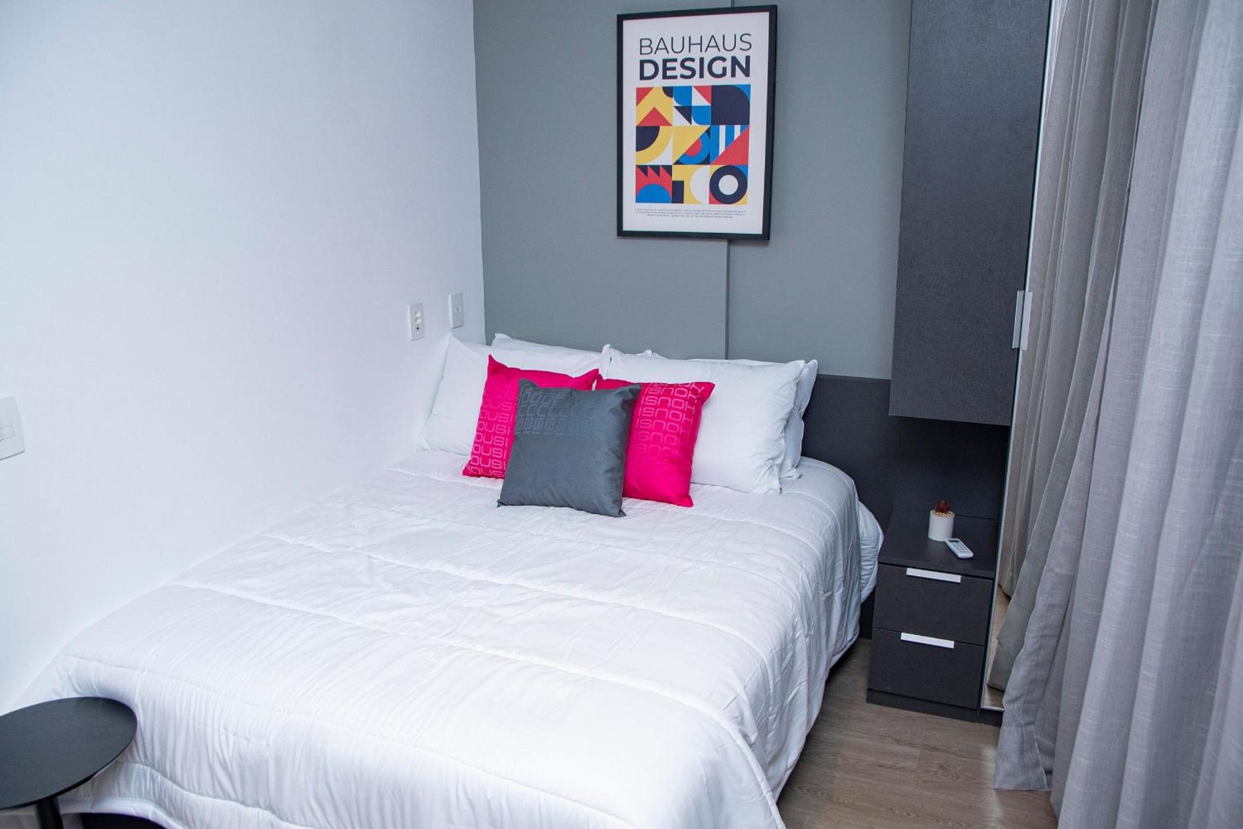Pamplona Studios by Housi