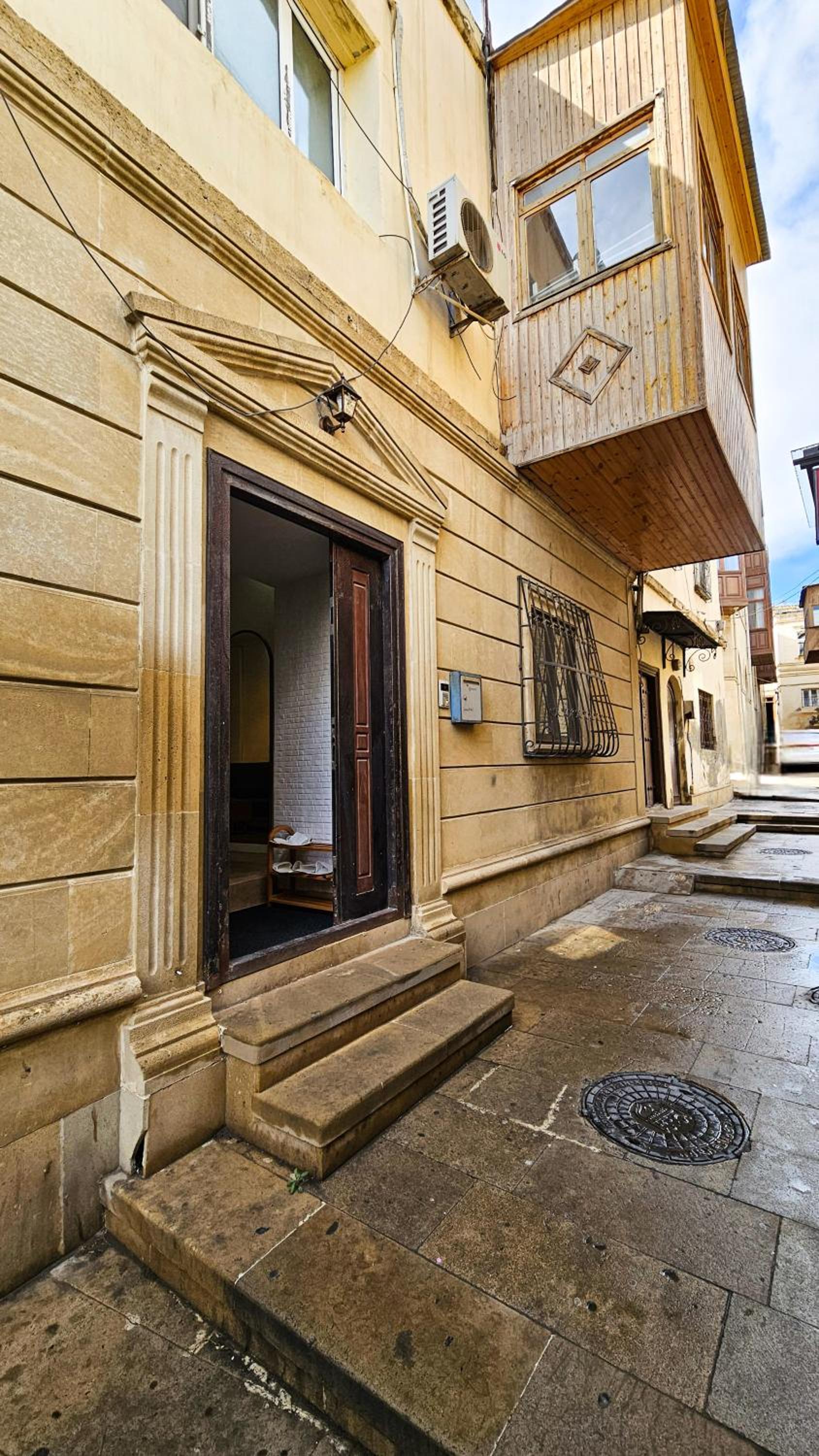 Maiden Tower Apartment